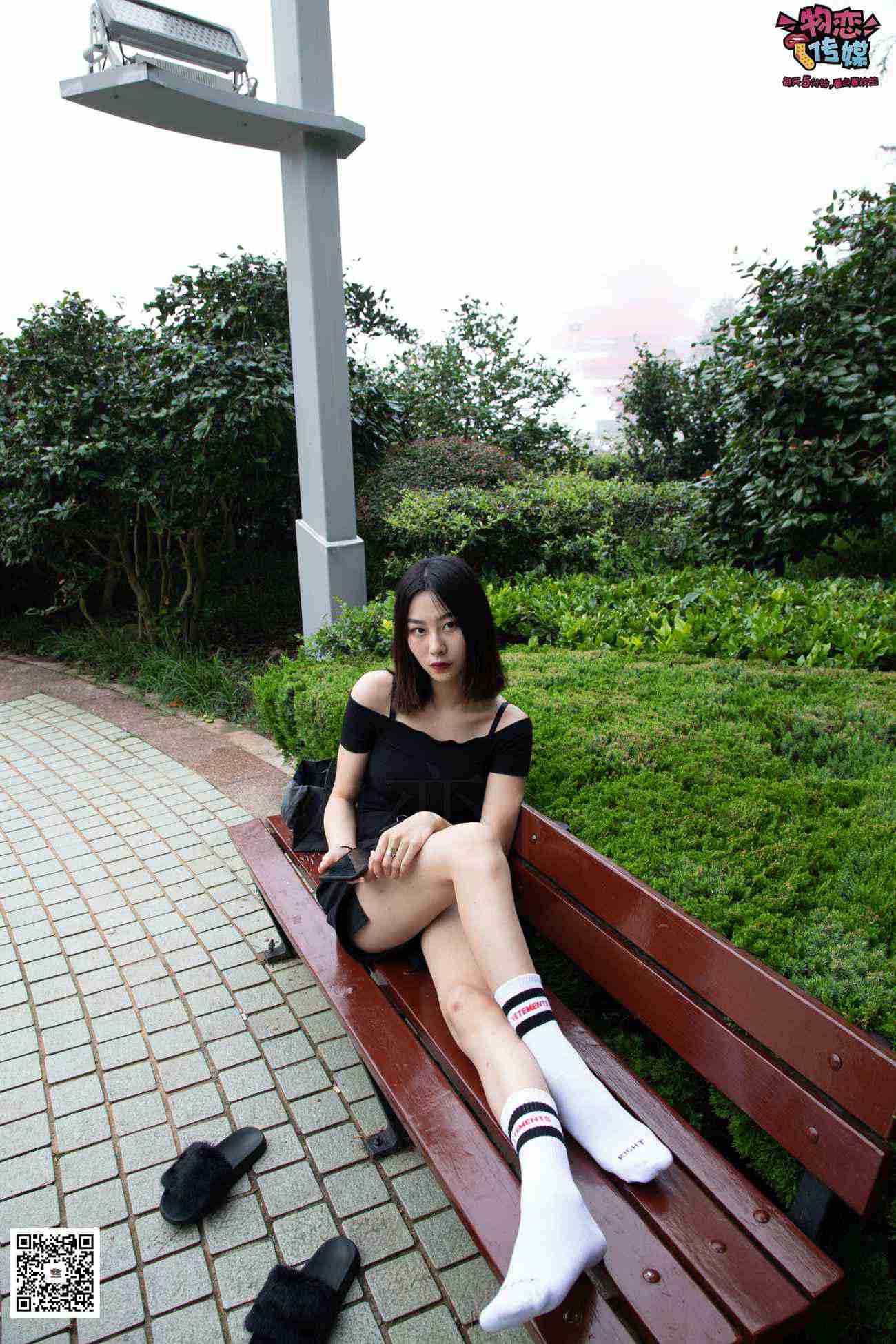 图片[11]-勿恋传媒 No.030 剑眉星目,烈焰红唇,玉姐范镁钕与可爱棉袜的反差萌 [189P] – 速更版-美库