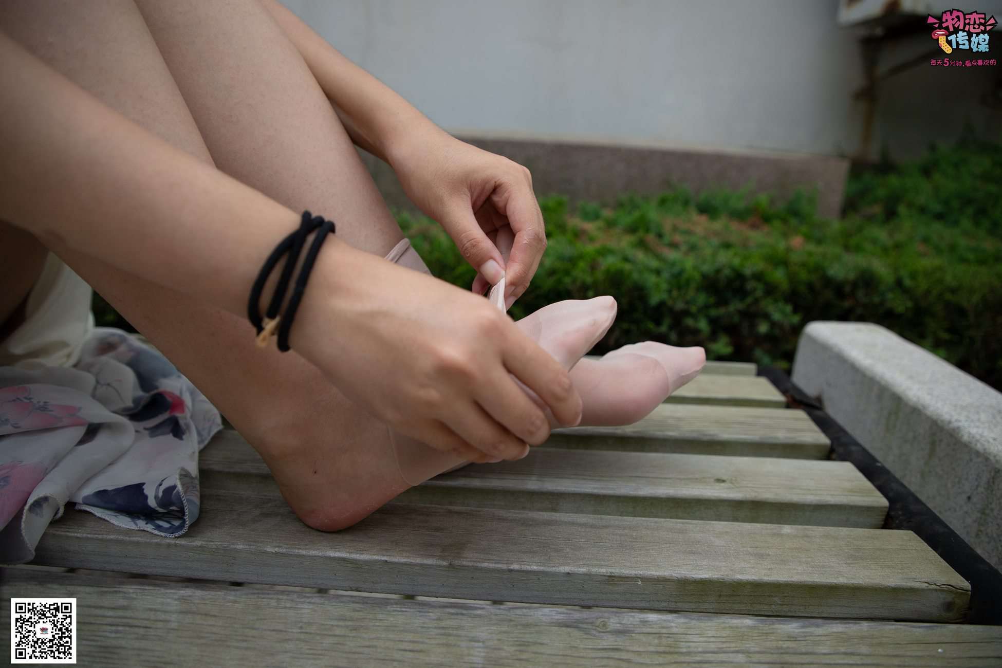 图片[30]-勿恋传媒 No.029 00后大二大眼睛女生哦。肉丝和小脚丫登场[154P] – 速更版-美库