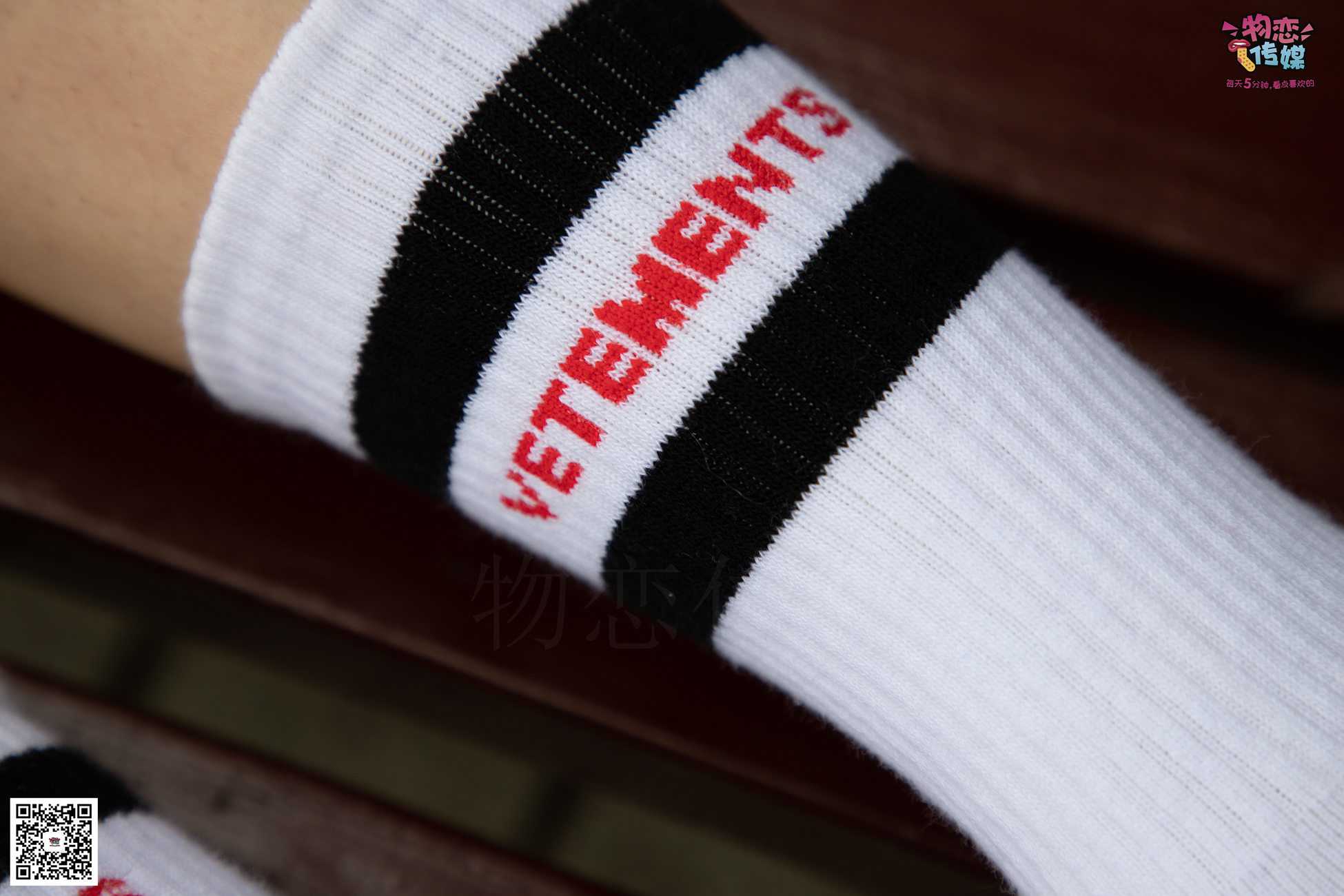 图片[16]-勿恋传媒 No.030 剑眉星目,烈焰红唇,玉姐范镁钕与可爱棉袜的反差萌 [189P] – 速更版-美库