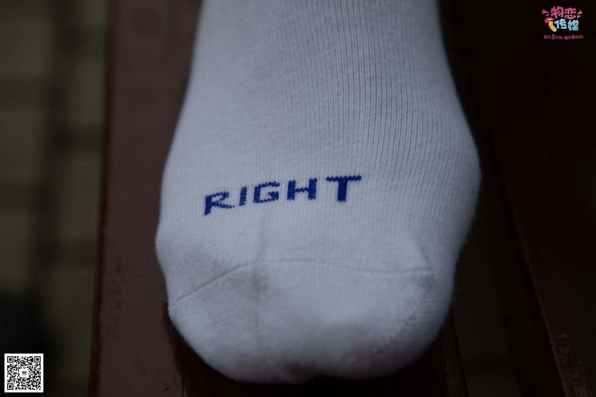 图片[24]-勿恋传媒 No.030 剑眉星目,烈焰红唇,玉姐范镁钕与可爱棉袜的反差萌 [189P] – 速更版-美库