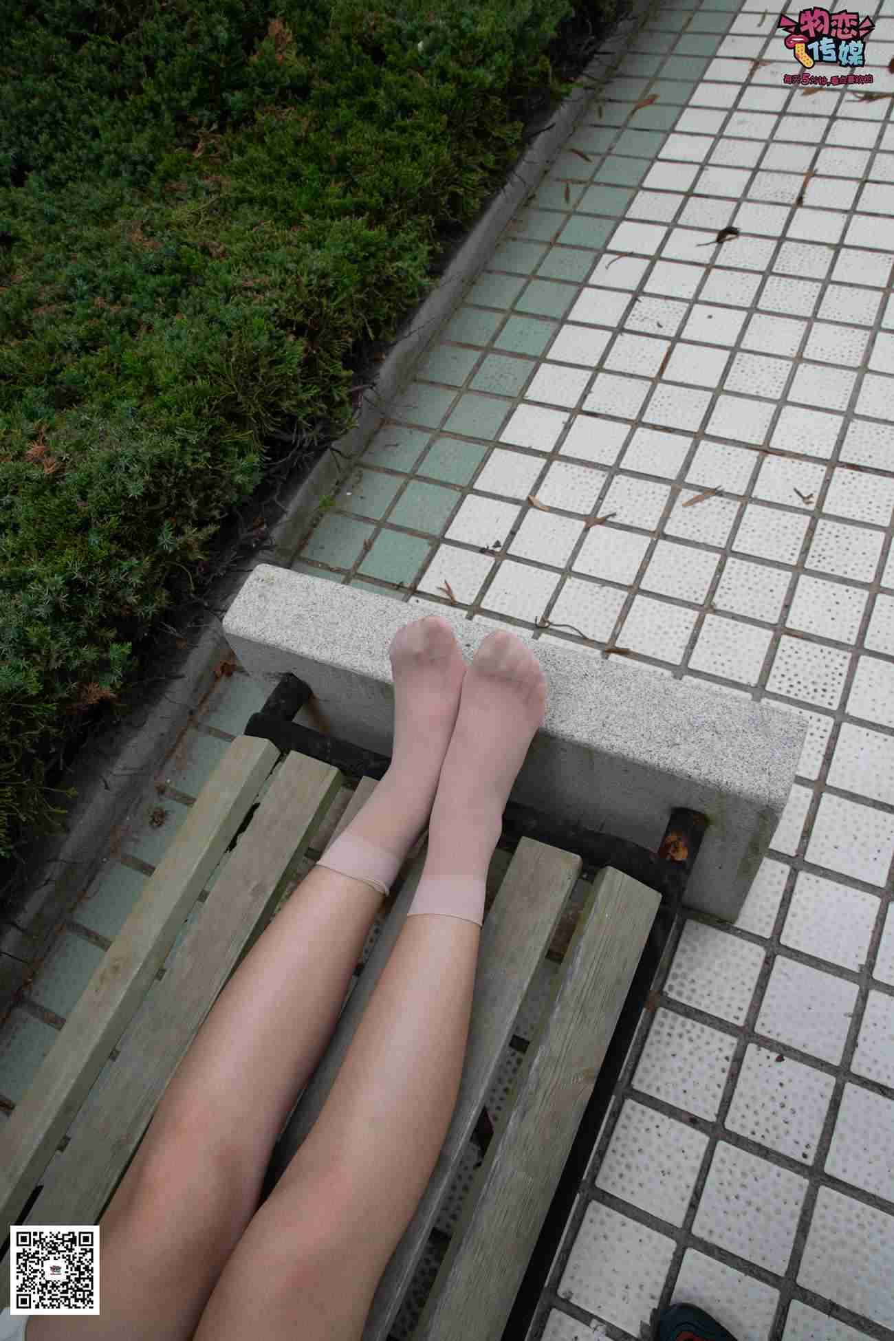 图片[54]-勿恋传媒 No.029 00后大二大眼睛女生哦。肉丝和小脚丫登场[154P] – 速更版-美库