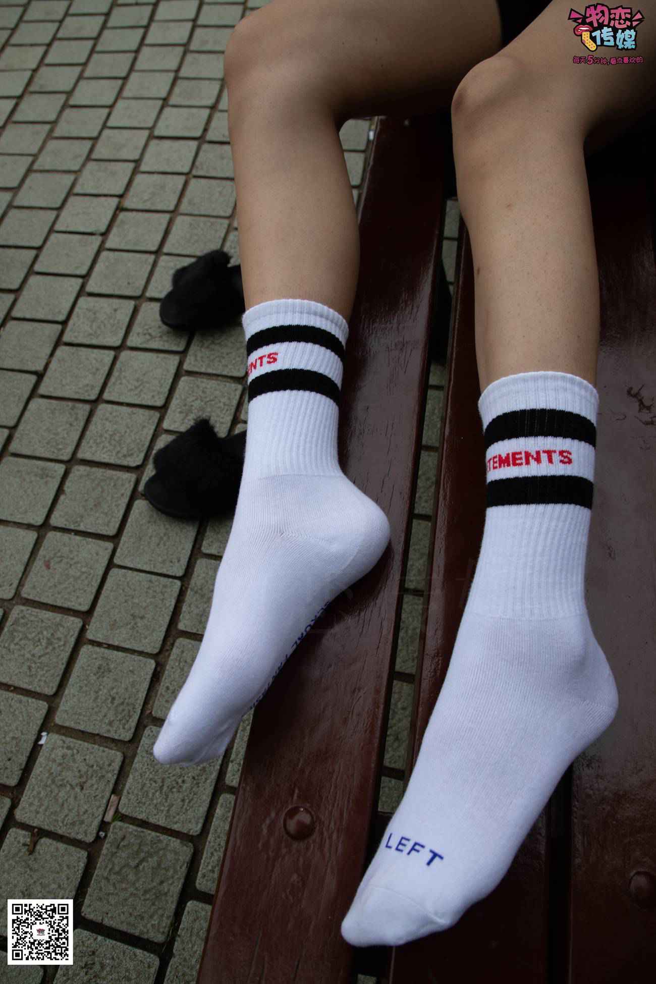 图片[32]-勿恋传媒 No.030 剑眉星目,烈焰红唇,玉姐范镁钕与可爱棉袜的反差萌 [189P] – 速更版-美库