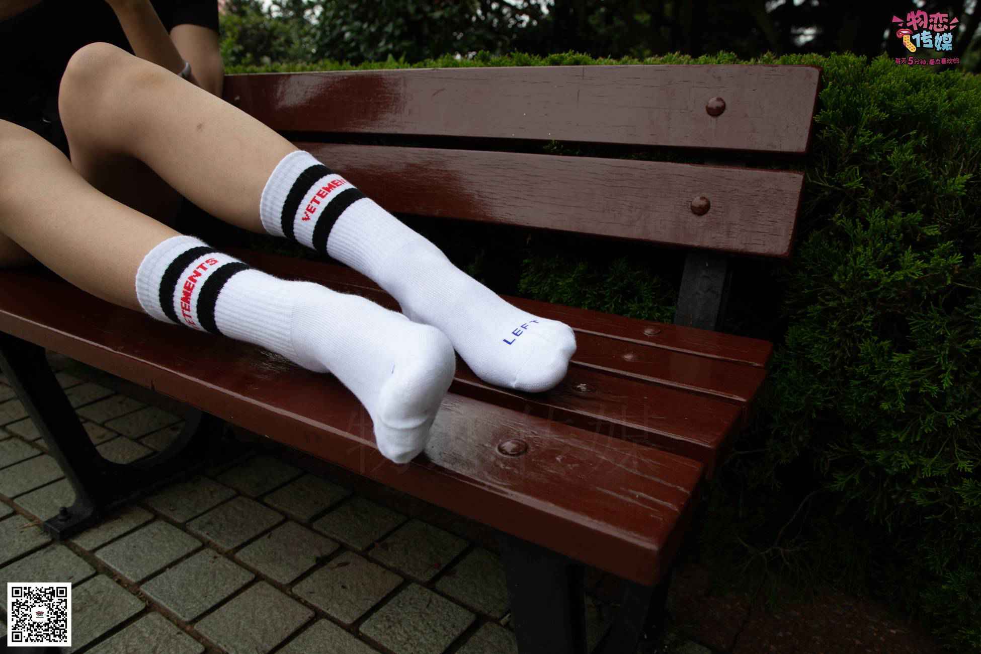 图片[41]-勿恋传媒 No.030 剑眉星目,烈焰红唇,玉姐范镁钕与可爱棉袜的反差萌 [189P] – 速更版-美库