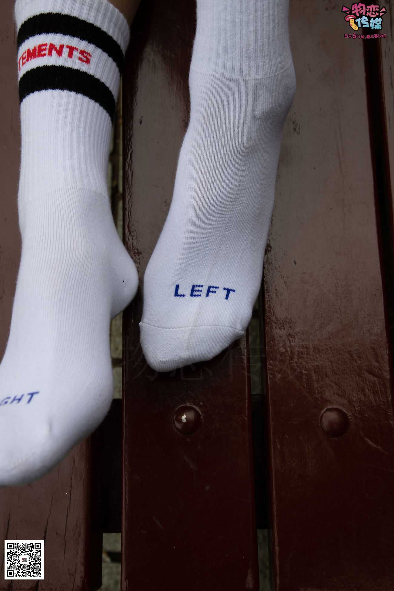 图片[46]-勿恋传媒 No.030 剑眉星目,烈焰红唇,玉姐范镁钕与可爱棉袜的反差萌 [189P] – 速更版-美库