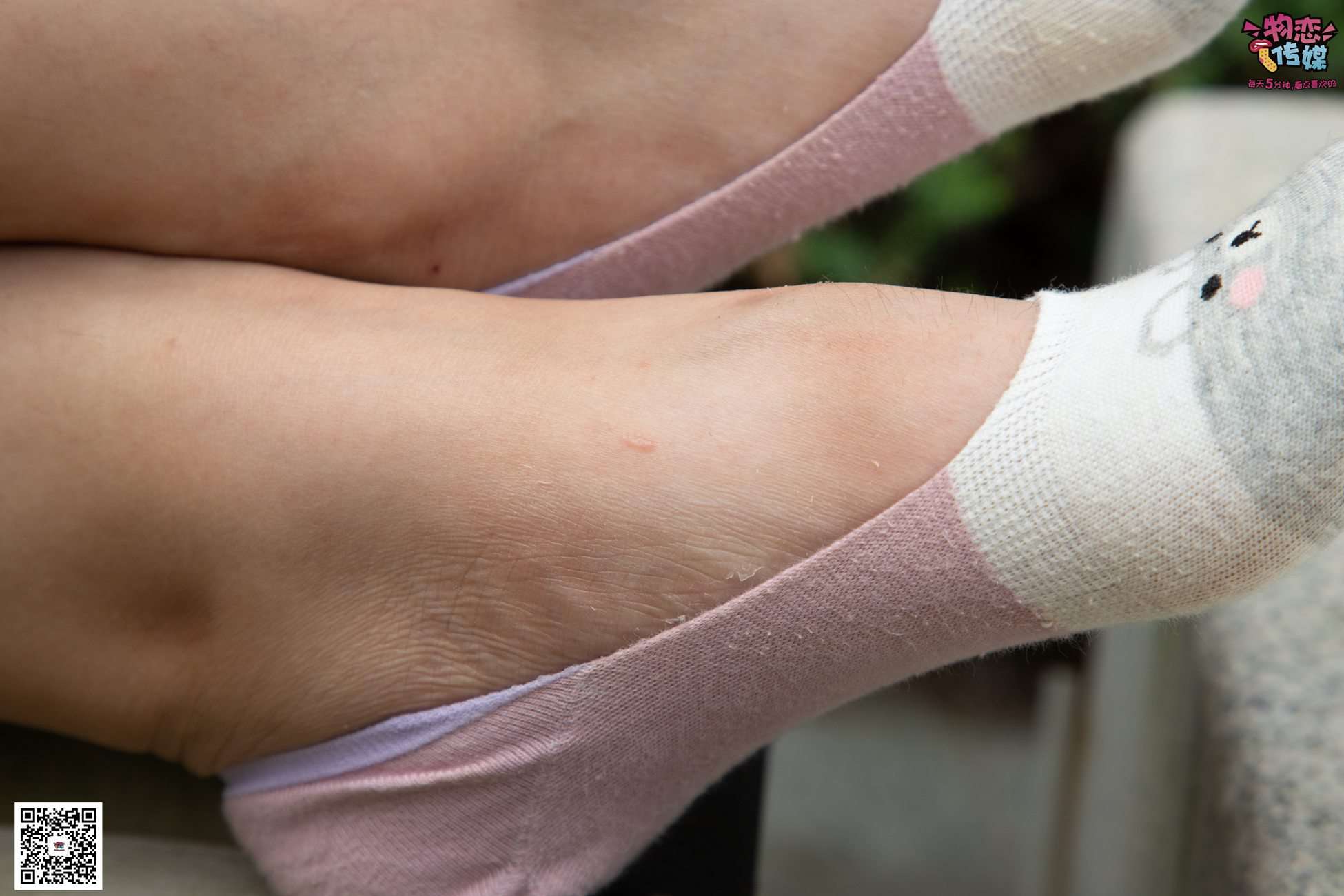 图片[85]-勿恋传媒 No.029 00后大二大眼睛女生哦。肉丝和小脚丫登场[154P] – 速更版-美库