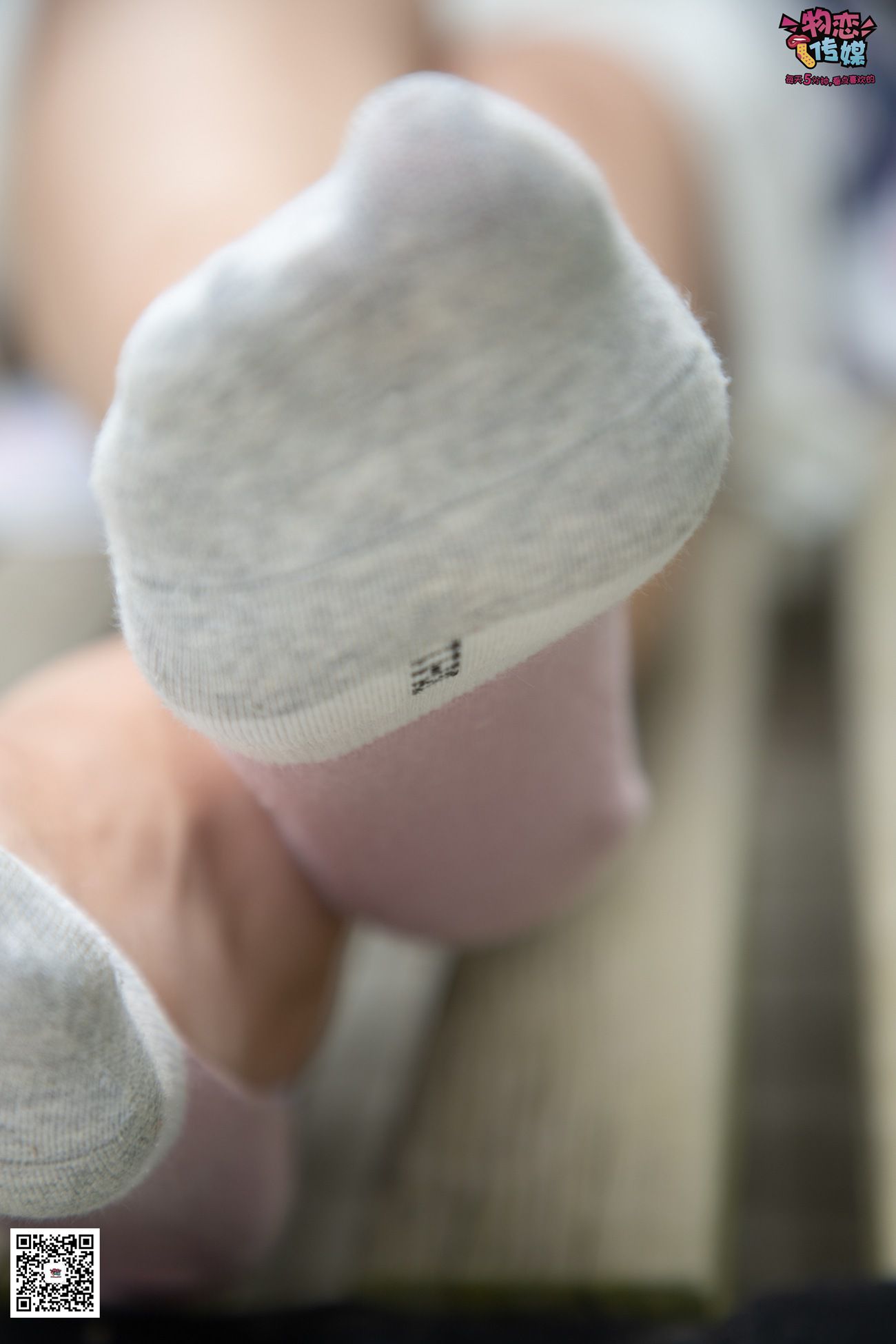 图片[87]-勿恋传媒 No.029 00后大二大眼睛女生哦。肉丝和小脚丫登场[154P] – 速更版-美库