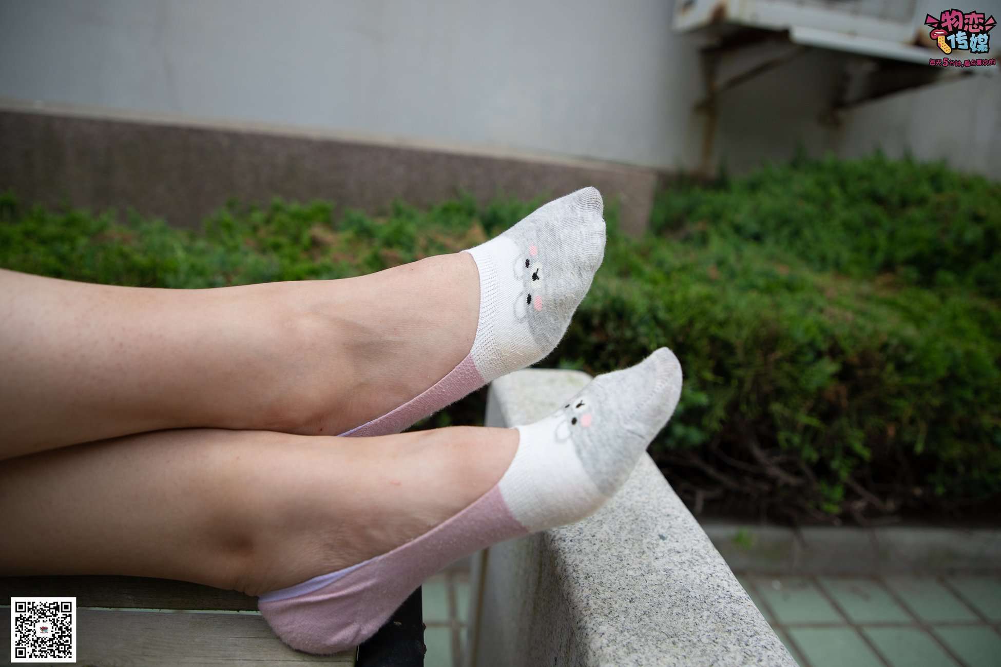 图片[95]-勿恋传媒 No.029 00后大二大眼睛女生哦。肉丝和小脚丫登场[154P] – 速更版-美库