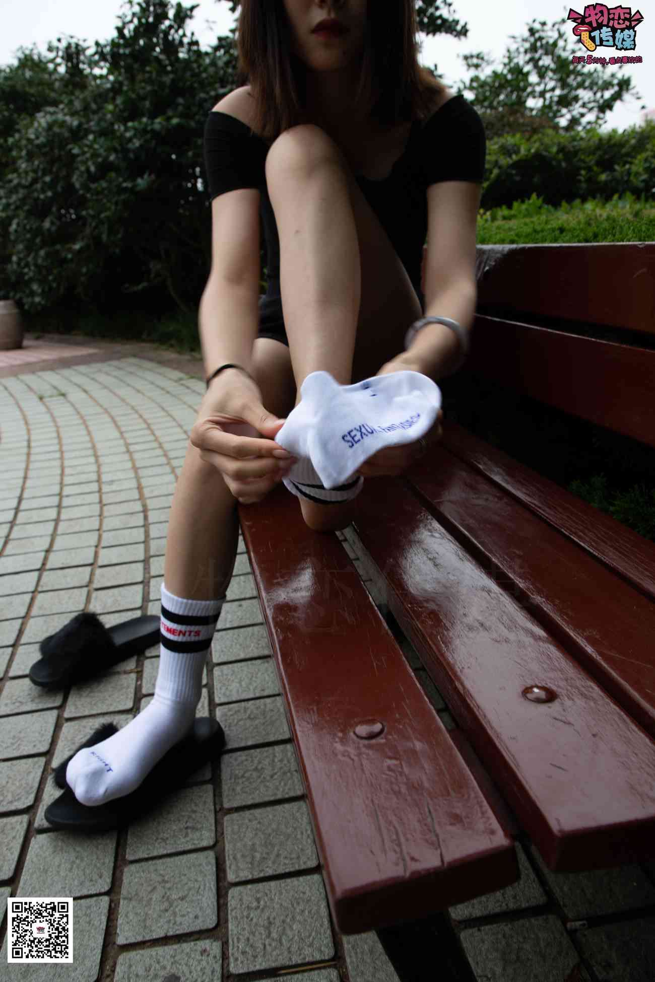 图片[59]-勿恋传媒 No.030 剑眉星目,烈焰红唇,玉姐范镁钕与可爱棉袜的反差萌 [189P] – 速更版-美库