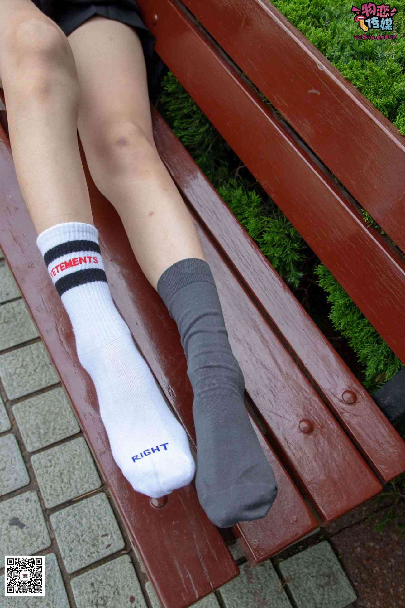 图片[61]-勿恋传媒 No.030 剑眉星目,烈焰红唇,玉姐范镁钕与可爱棉袜的反差萌 [189P] – 速更版-美库