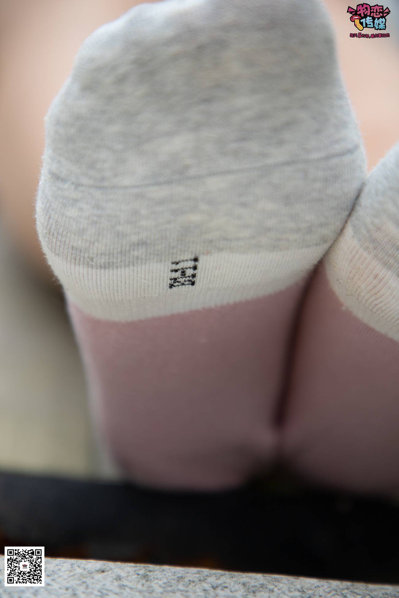 图片[102]-勿恋传媒 No.029 00后大二大眼睛女生哦。肉丝和小脚丫登场[154P] – 速更版-美库