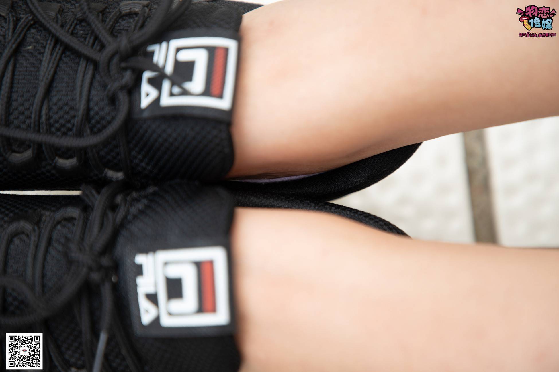 图片[118]-勿恋传媒 No.029 00后大二大眼睛女生哦。肉丝和小脚丫登场[154P] – 速更版-美库