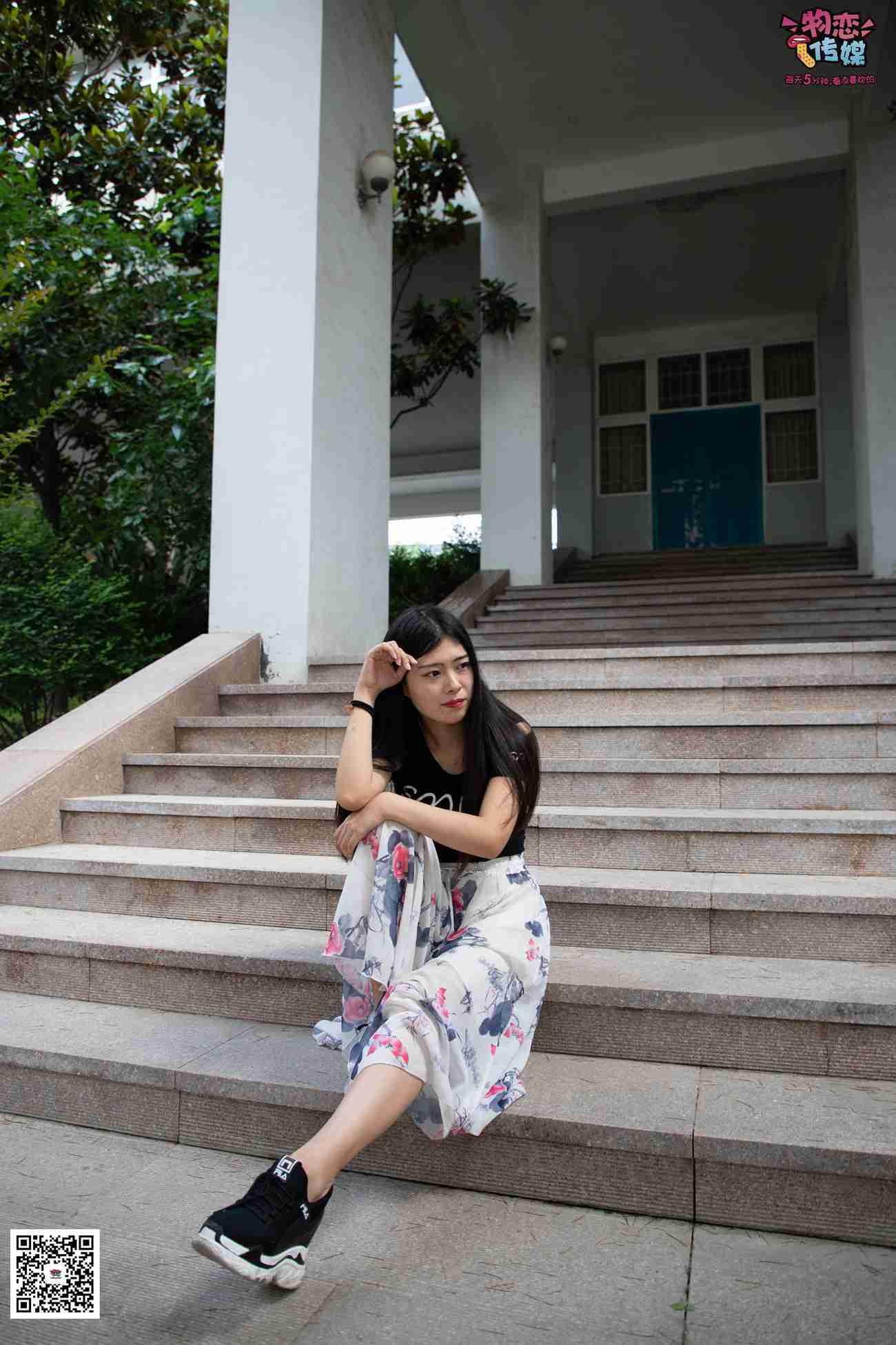 图片[130]-勿恋传媒 No.029 00后大二大眼睛女生哦。肉丝和小脚丫登场[154P] – 速更版-美库