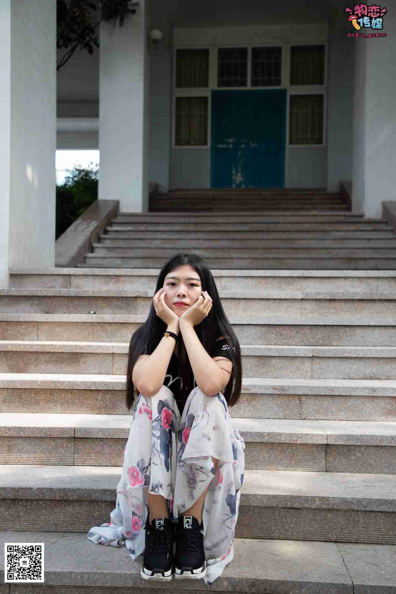 图片[132]-勿恋传媒 No.029 00后大二大眼睛女生哦。肉丝和小脚丫登场[154P] – 速更版-美库