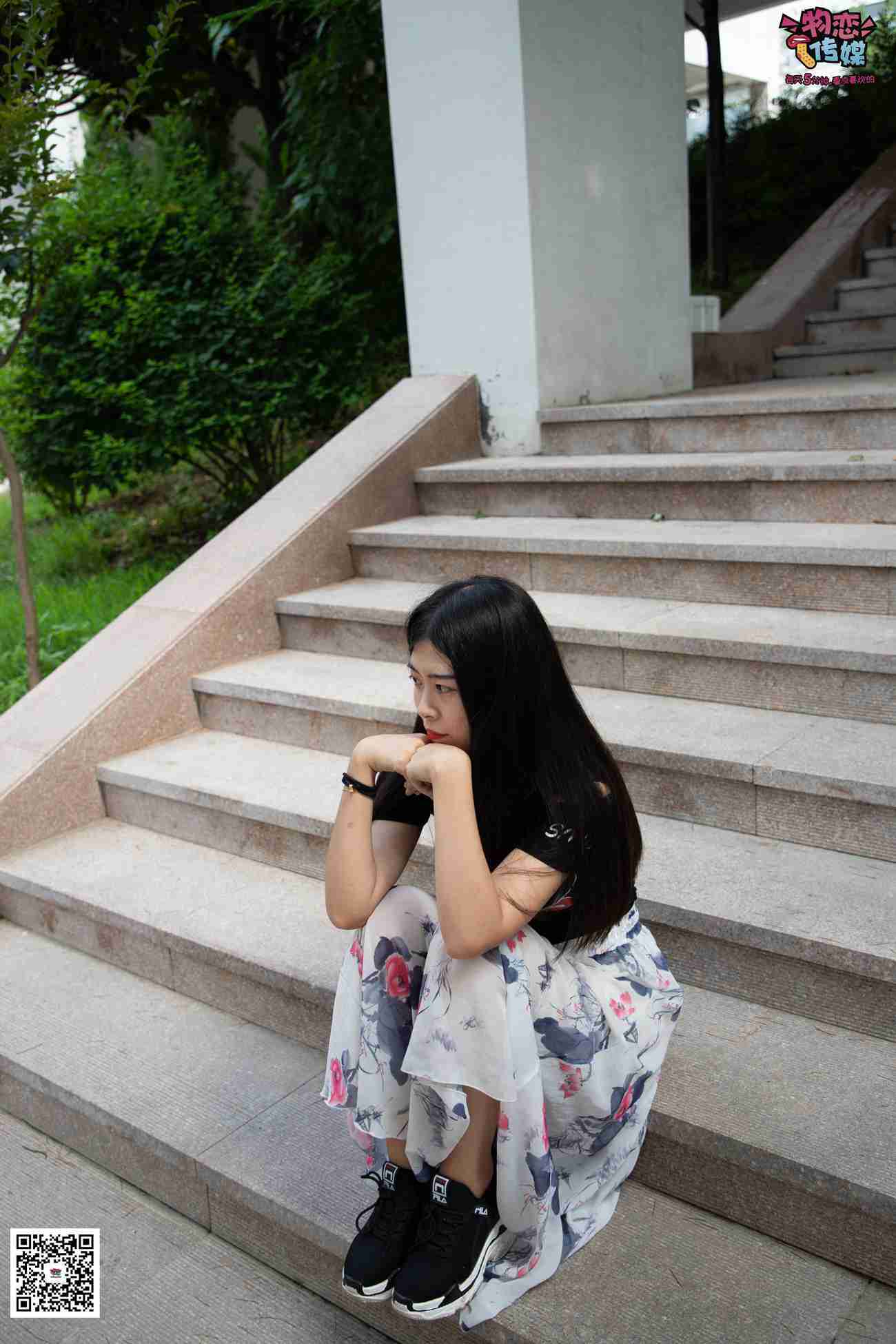 图片[133]-勿恋传媒 No.029 00后大二大眼睛女生哦。肉丝和小脚丫登场[154P] – 速更版-美库