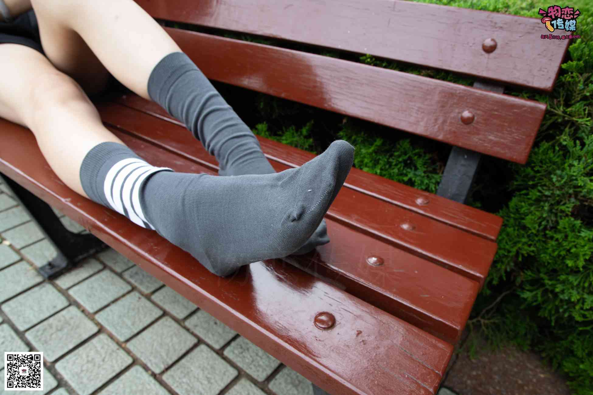 图片[84]-勿恋传媒 No.030 剑眉星目,烈焰红唇,玉姐范镁钕与可爱棉袜的反差萌 [189P] – 速更版-美库