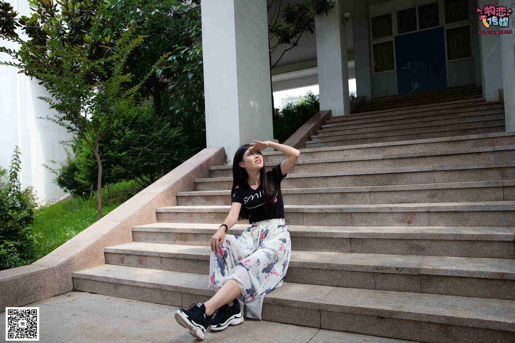 图片[135]-勿恋传媒 No.029 00后大二大眼睛女生哦。肉丝和小脚丫登场[154P] – 速更版-美库