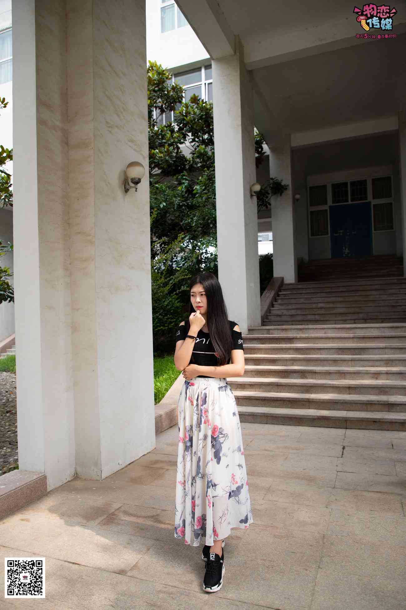 图片[141]-勿恋传媒 No.029 00后大二大眼睛女生哦。肉丝和小脚丫登场[154P] – 速更版-美库