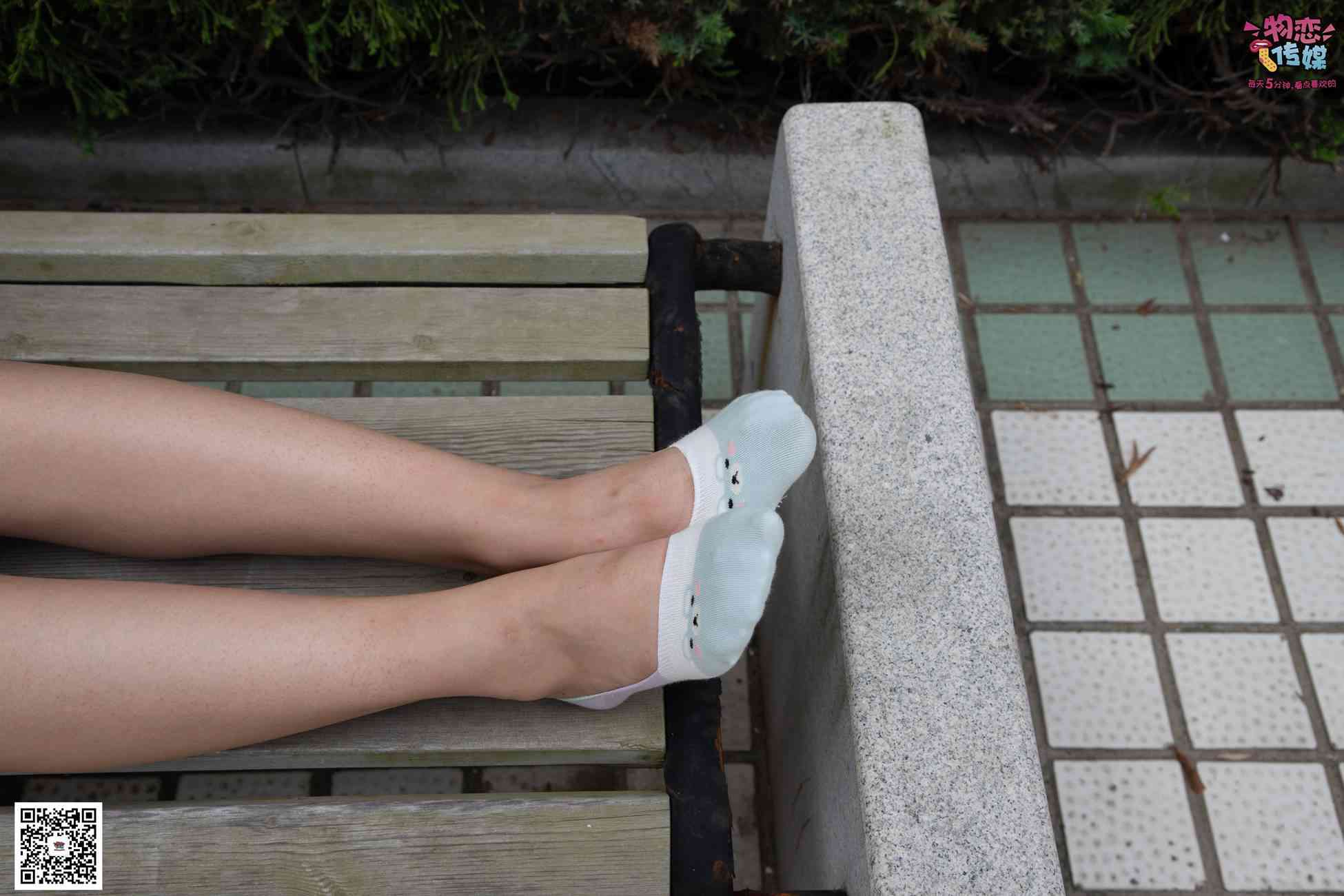 图片[145]-勿恋传媒 No.029 00后大二大眼睛女生哦。肉丝和小脚丫登场[154P] – 速更版-美库