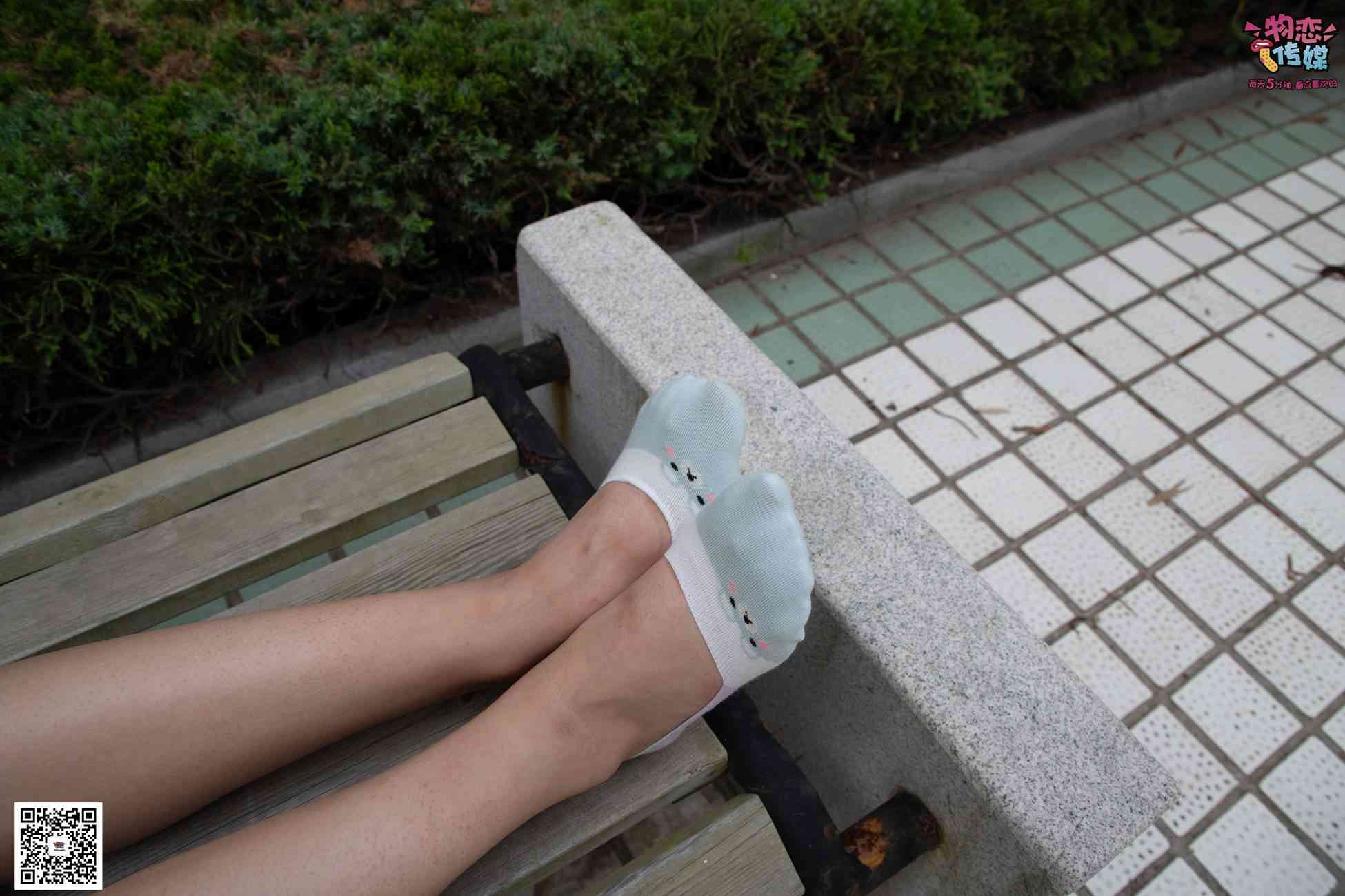 图片[154]-勿恋传媒 No.029 00后大二大眼睛女生哦。肉丝和小脚丫登场[154P] – 速更版-美库