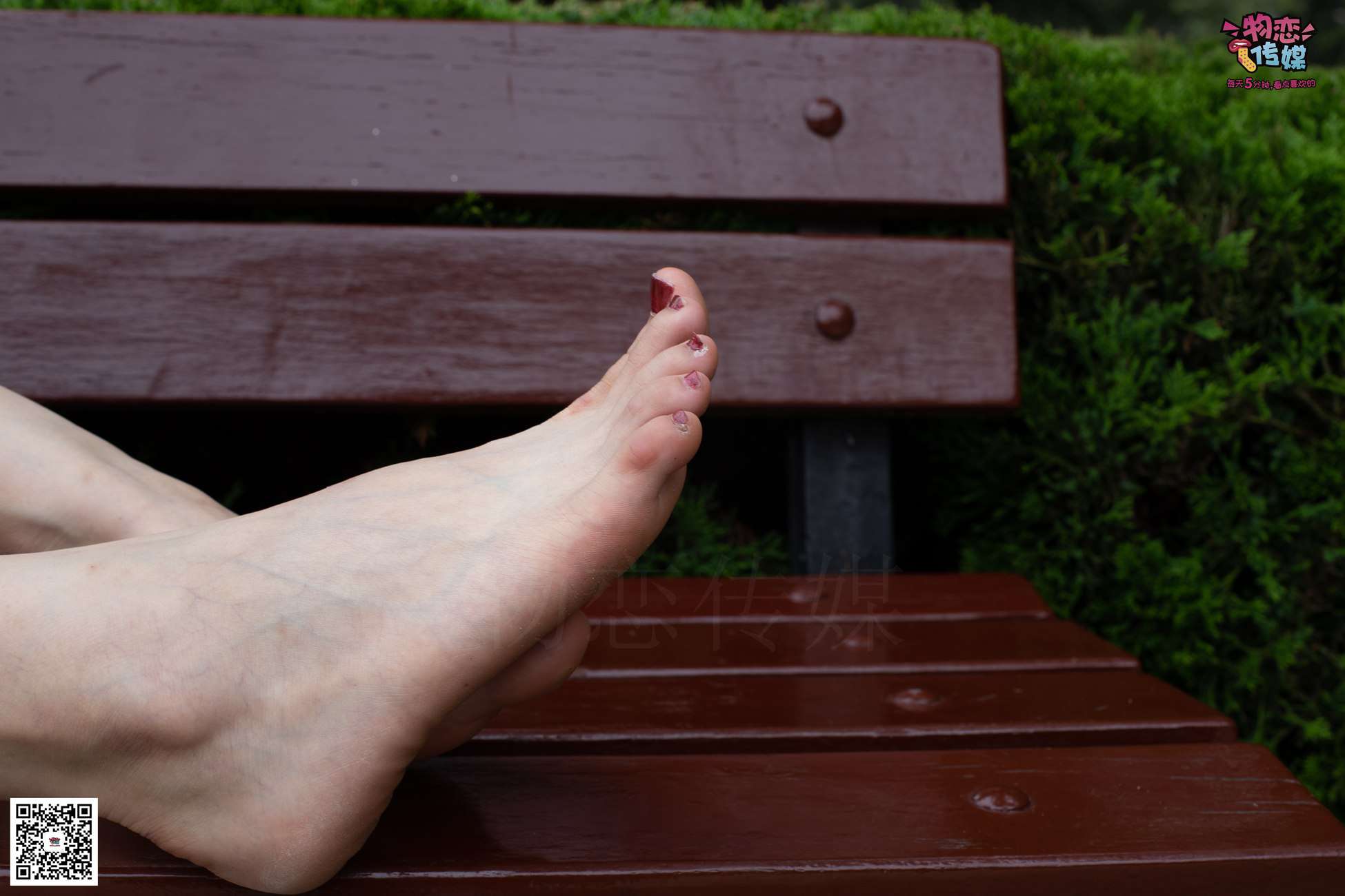 图片[120]-勿恋传媒 No.030 剑眉星目,烈焰红唇,玉姐范镁钕与可爱棉袜的反差萌 [189P] – 速更版-美库