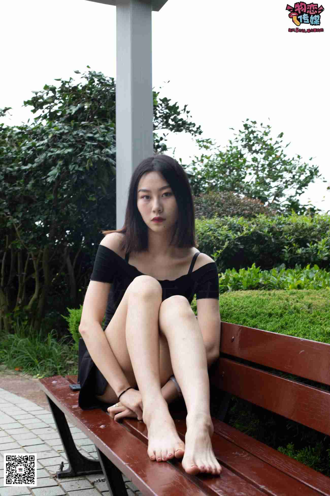 图片[132]-勿恋传媒 No.030 剑眉星目,烈焰红唇,玉姐范镁钕与可爱棉袜的反差萌 [189P] – 速更版-美库