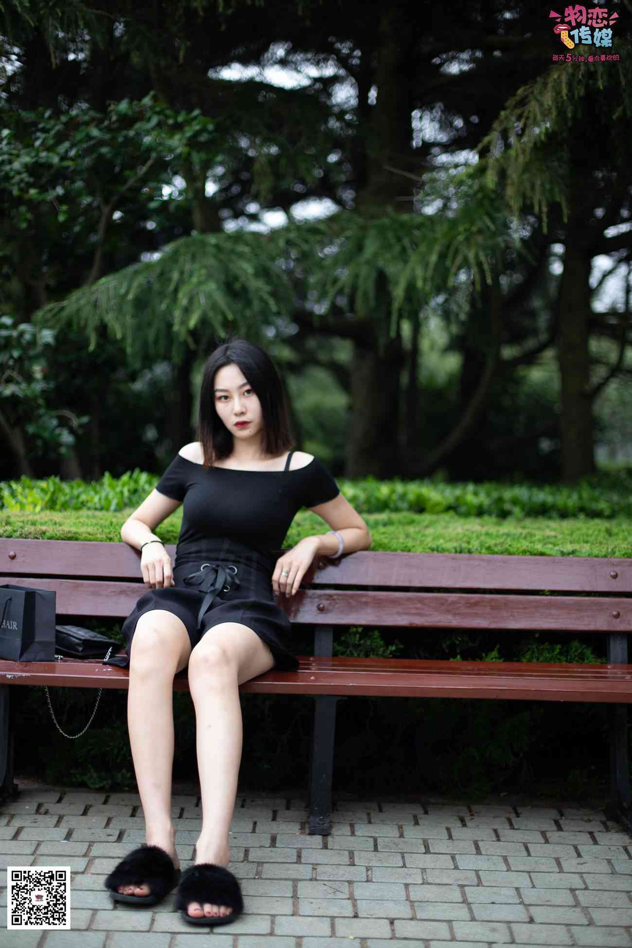 图片[159]-勿恋传媒 No.030 剑眉星目,烈焰红唇,玉姐范镁钕与可爱棉袜的反差萌 [189P] – 速更版-美库