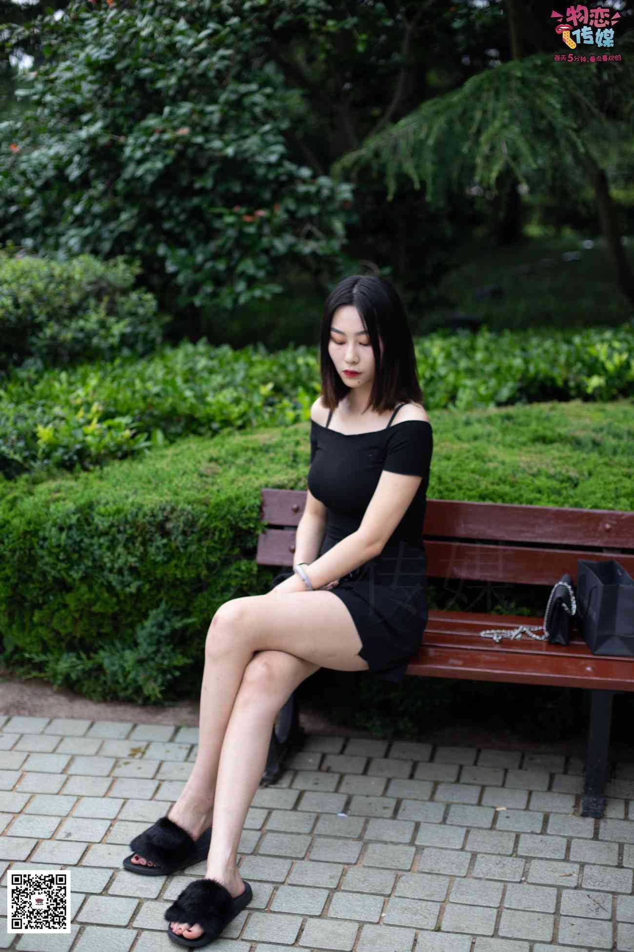 图片[165]-勿恋传媒 No.030 剑眉星目,烈焰红唇,玉姐范镁钕与可爱棉袜的反差萌 [189P] – 速更版-美库