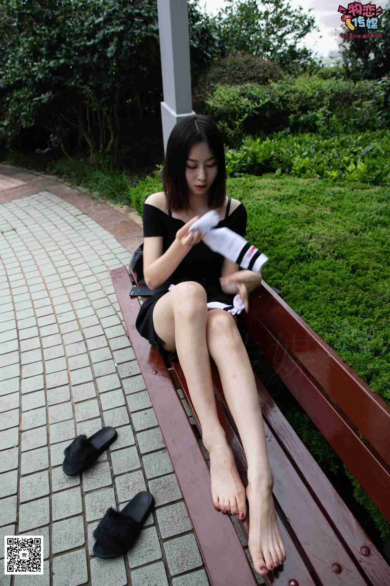 图片[181]-勿恋传媒 No.030 剑眉星目,烈焰红唇,玉姐范镁钕与可爱棉袜的反差萌 [189P] – 速更版-美库