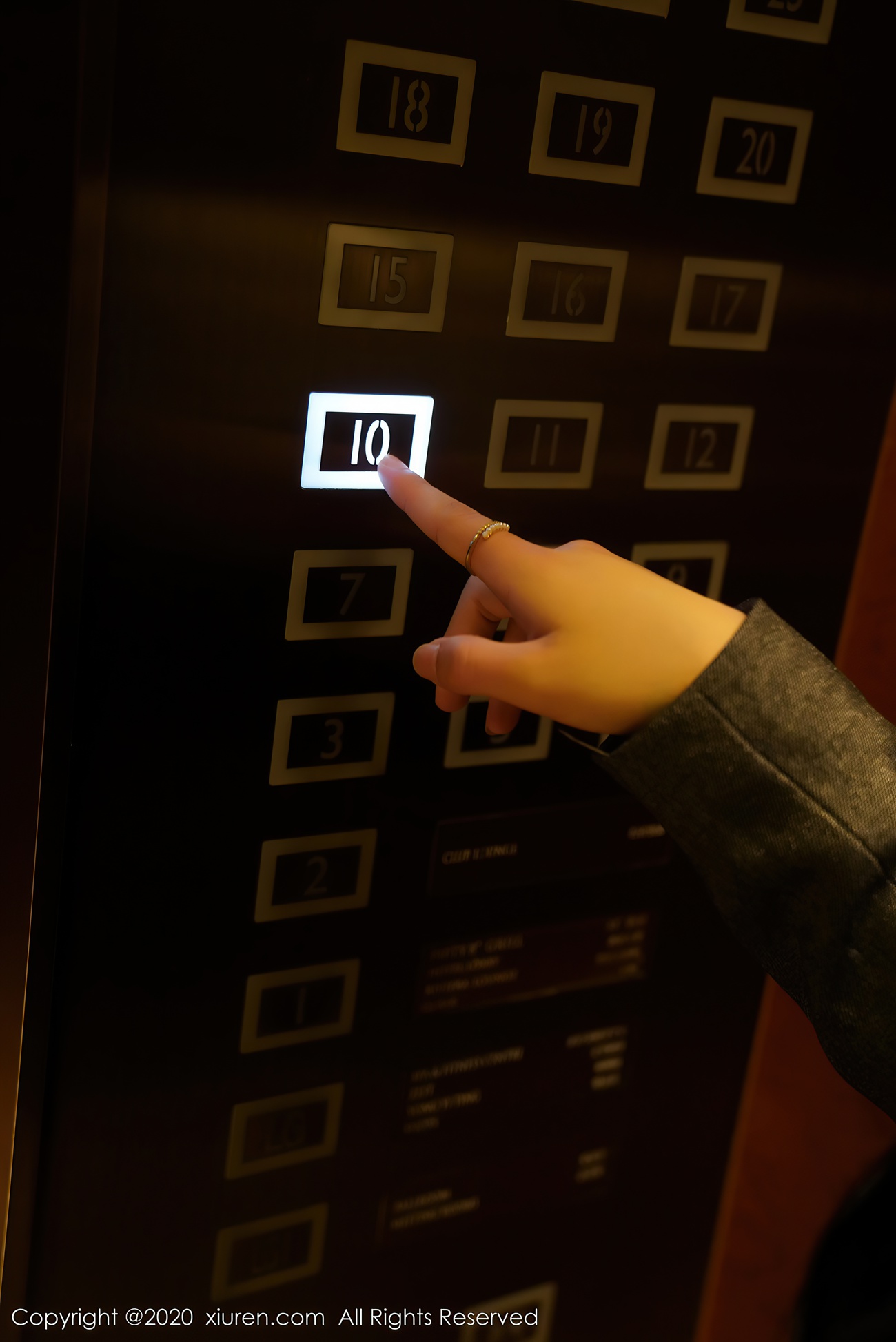 图片[58]-[XIUREN绣人网] 2020.10.09 No.2628 美七Mia [65P] – 速更版-美库