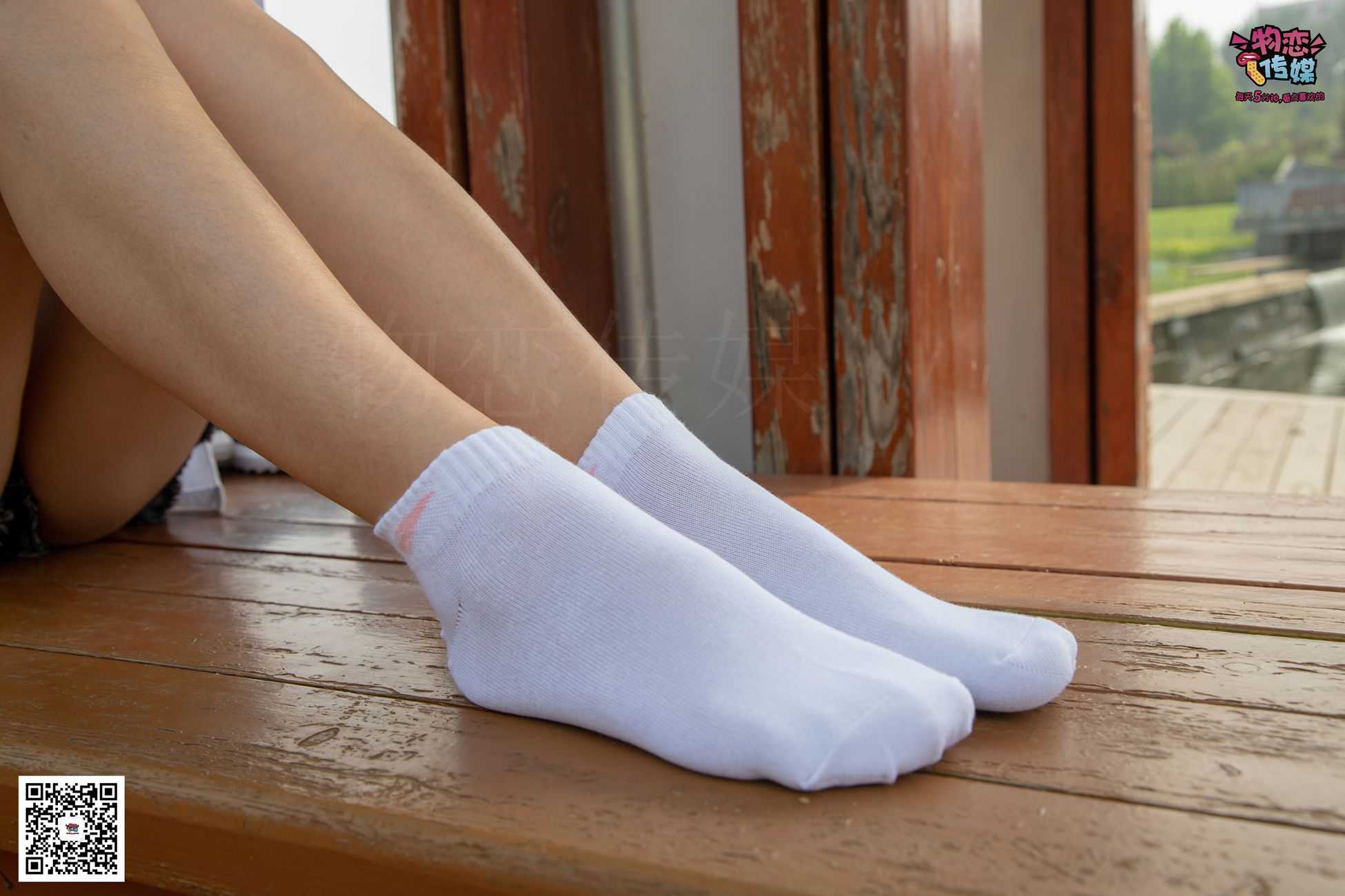 图片[19]-物恋传媒 No.032 清水出芙蓉,天然去雕饰,黑色跑鞋配纯纯白棉袜 [178P] – 速更版-美库