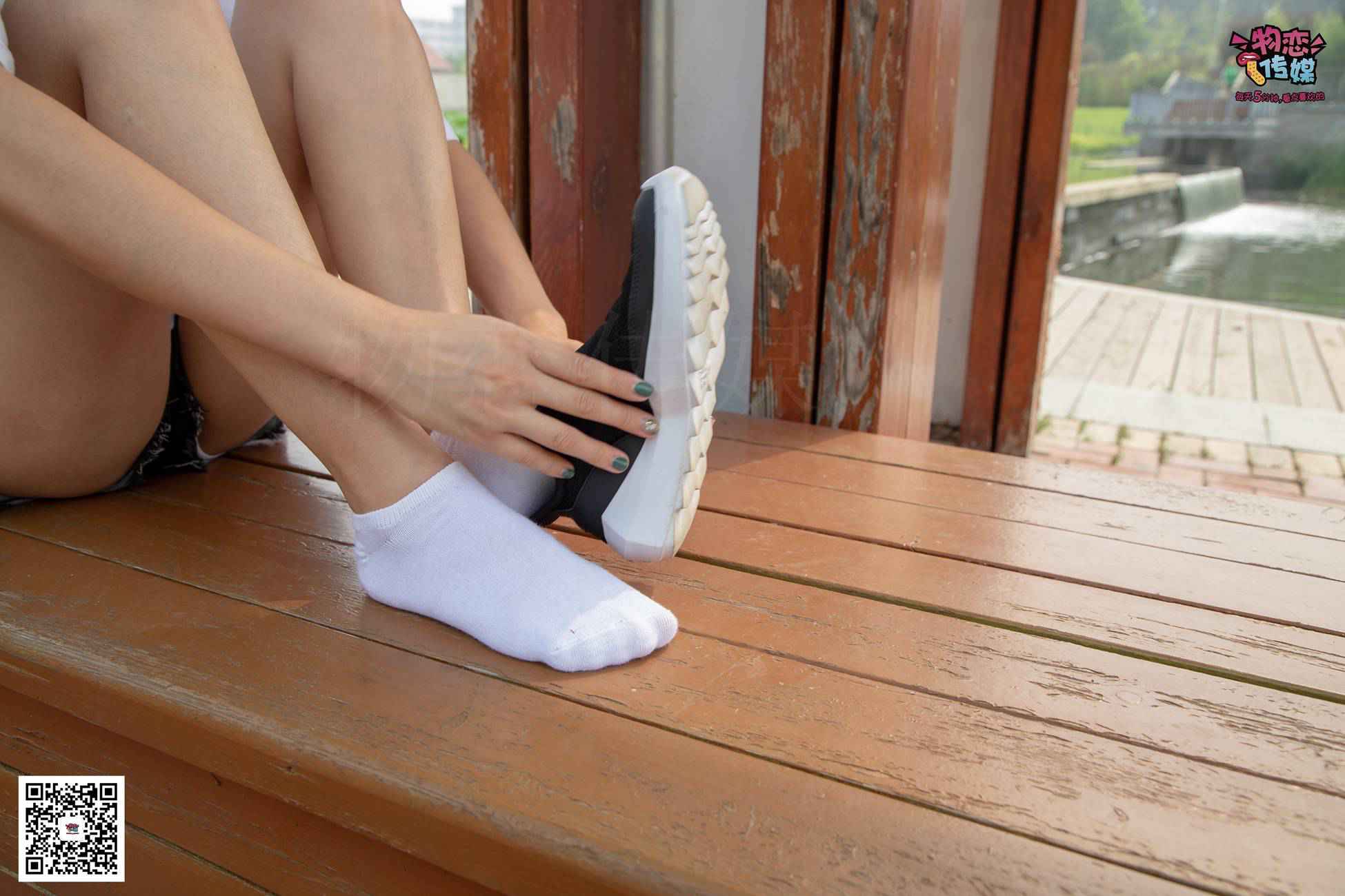 图片[80]-物恋传媒 No.032 清水出芙蓉,天然去雕饰,黑色跑鞋配纯纯白棉袜 [178P] – 速更版-美库