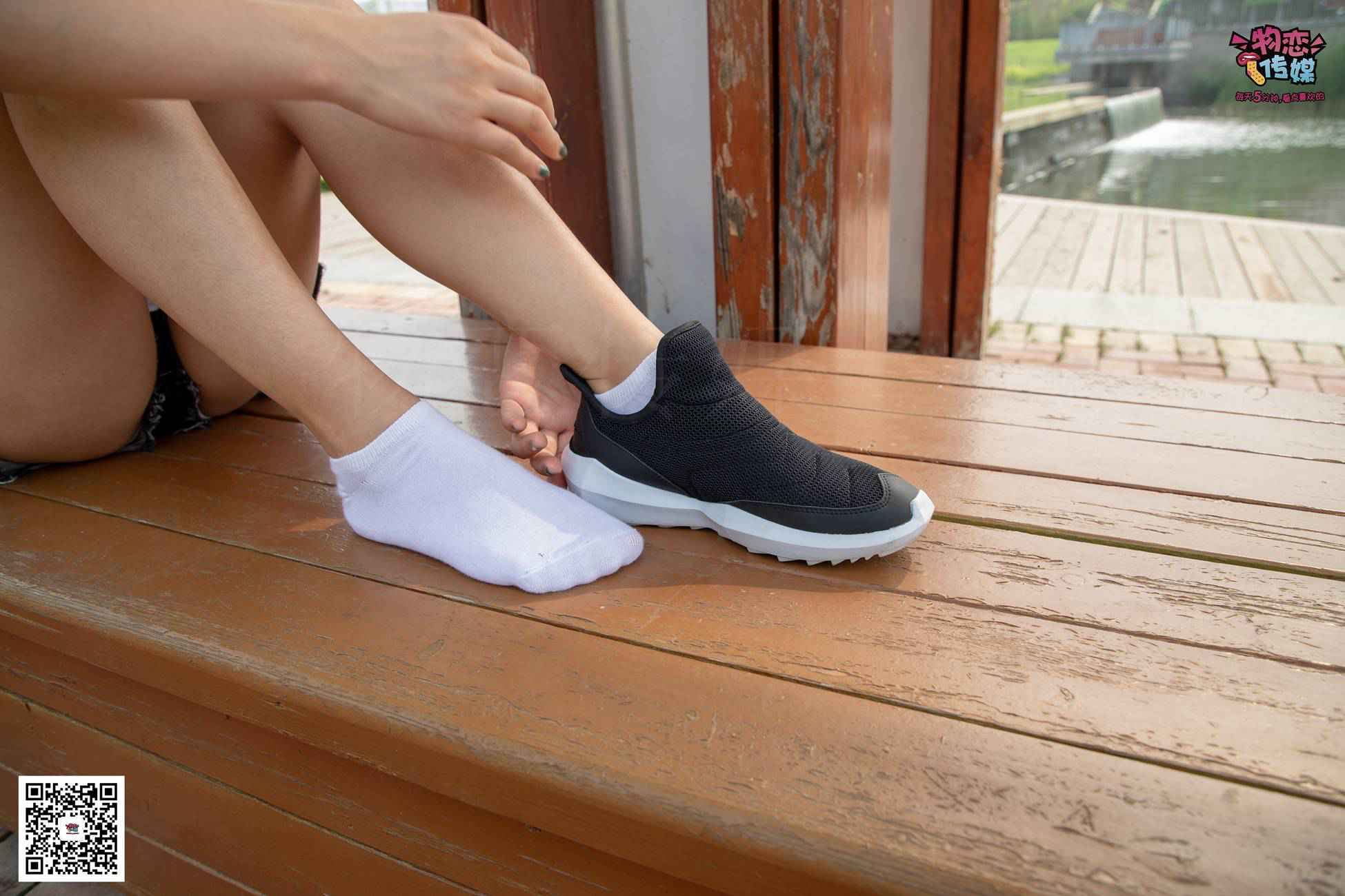 图片[84]-物恋传媒 No.032 清水出芙蓉,天然去雕饰,黑色跑鞋配纯纯白棉袜 [178P] – 速更版-美库