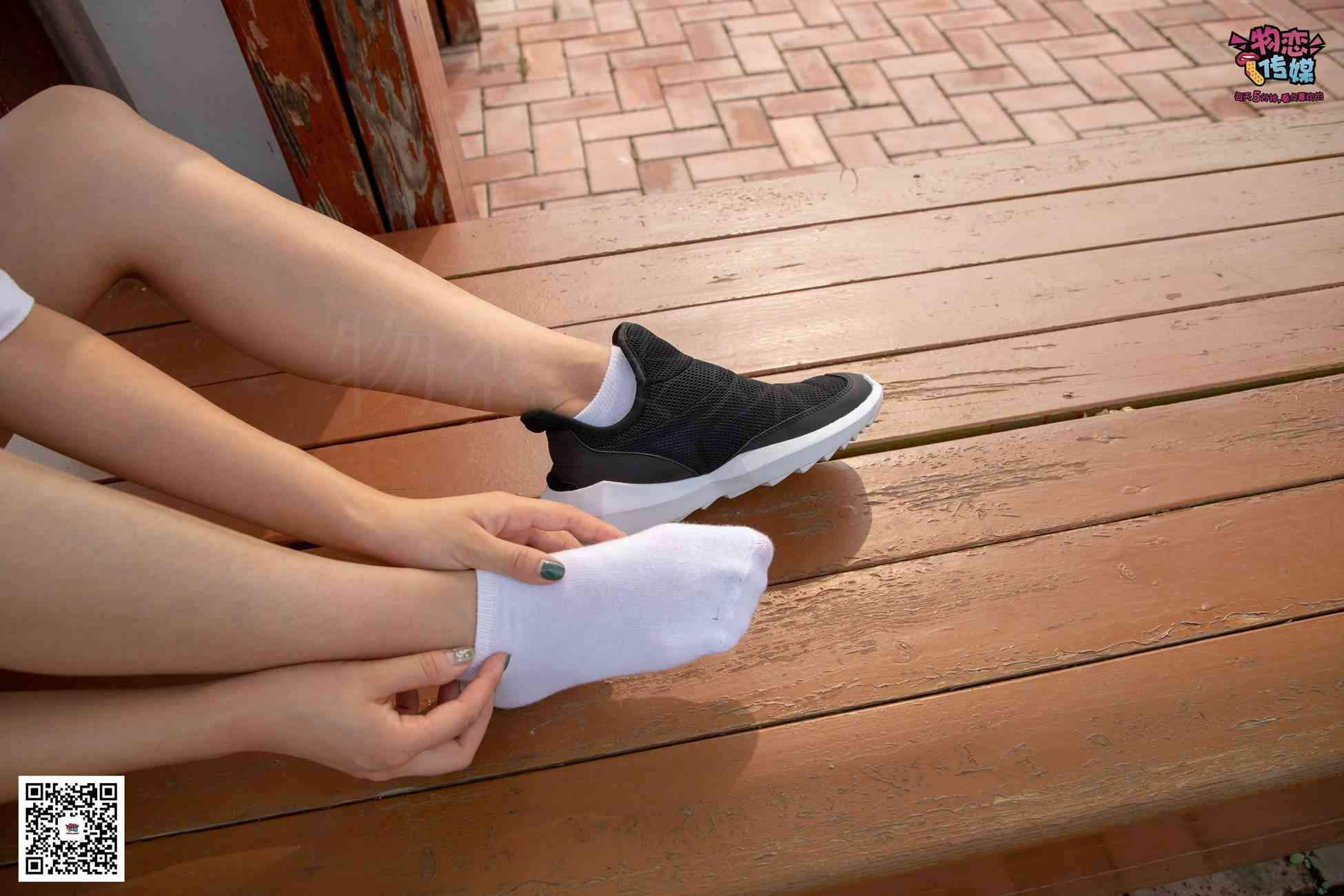 图片[91]-物恋传媒 No.032 清水出芙蓉,天然去雕饰,黑色跑鞋配纯纯白棉袜 [178P] – 速更版-美库