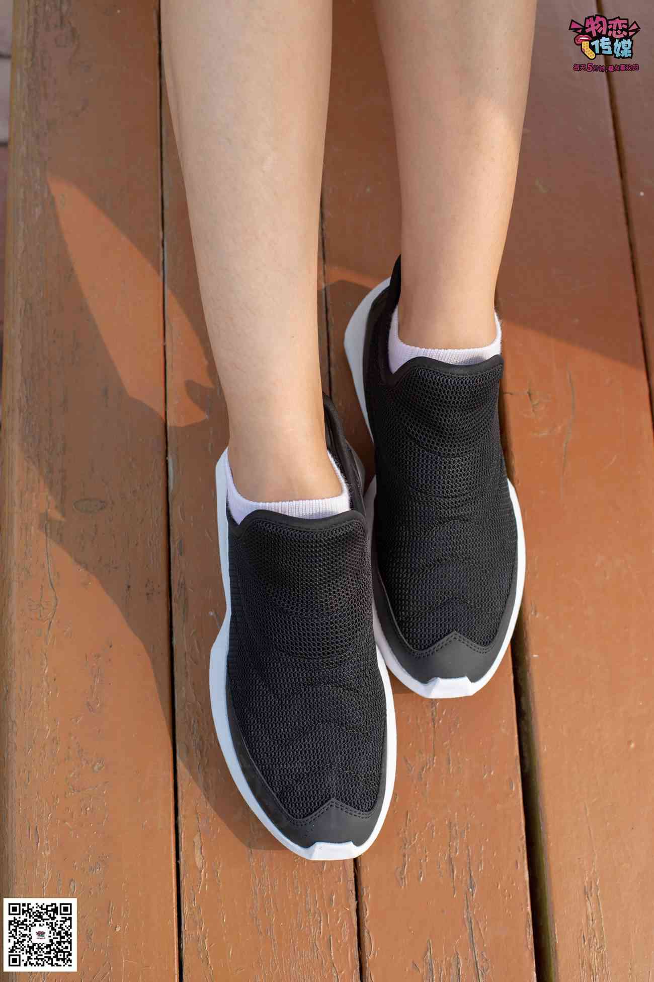 图片[107]-物恋传媒 No.032 清水出芙蓉,天然去雕饰,黑色跑鞋配纯纯白棉袜 [178P] – 速更版-美库