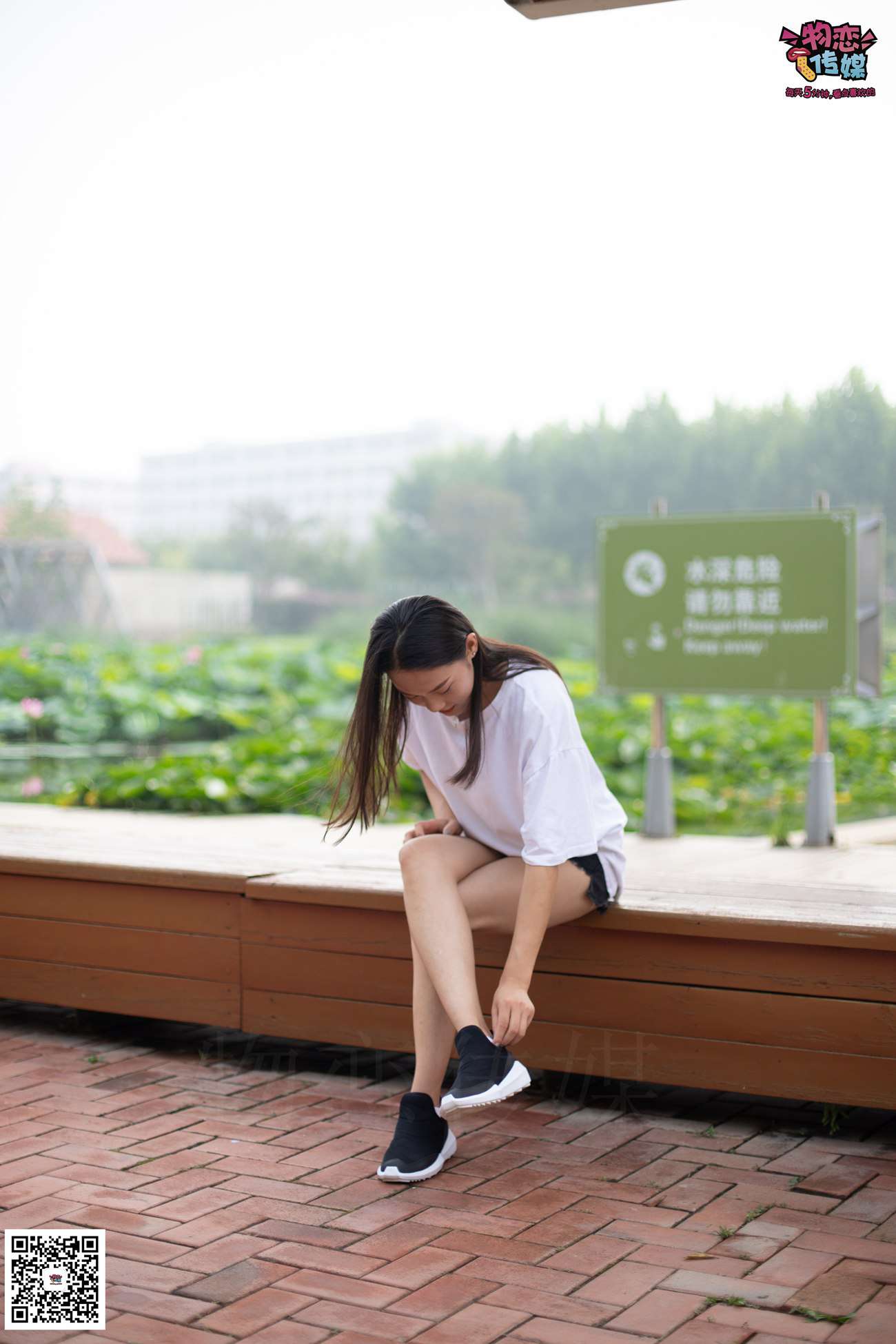 图片[156]-物恋传媒 No.032 清水出芙蓉,天然去雕饰,黑色跑鞋配纯纯白棉袜 [178P] – 速更版-美库