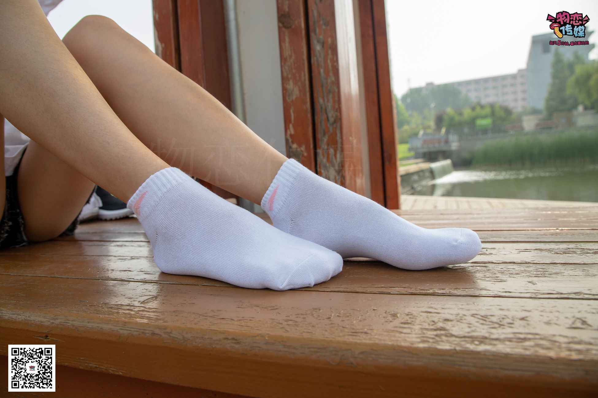图片[177]-物恋传媒 No.032 清水出芙蓉,天然去雕饰,黑色跑鞋配纯纯白棉袜 [178P] – 速更版-美库