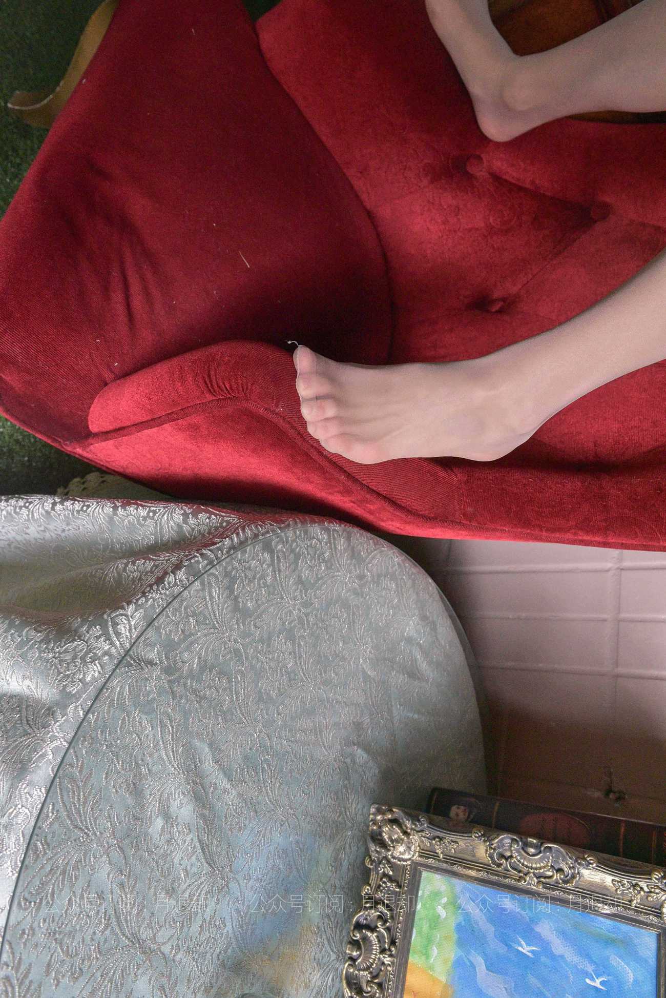 图片[35]-[IESS异思趣向] 耽丝 210307 红椅上舞蹈的肉丝小六[91P] – 速更版-美库