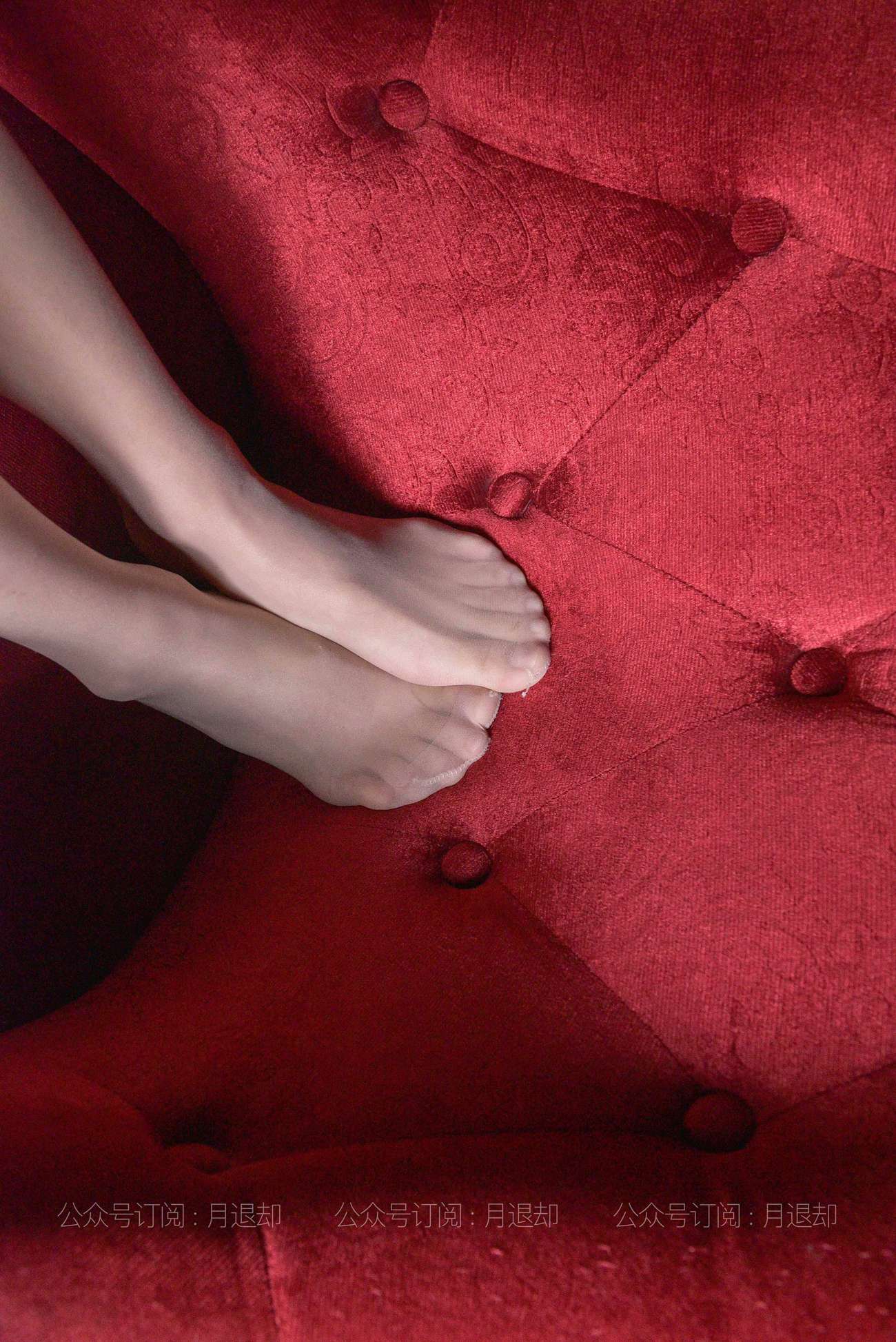 图片[39]-[IESS异思趣向] 耽丝 210307 红椅上舞蹈的肉丝小六[91P] – 速更版-美库