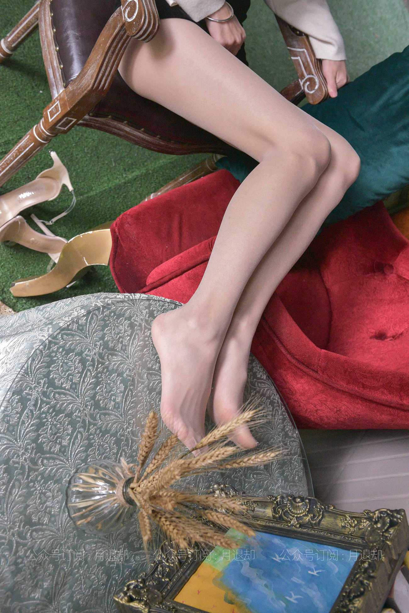 图片[42]-[IESS异思趣向] 耽丝 210307 红椅上舞蹈的肉丝小六[91P] – 速更版-美库