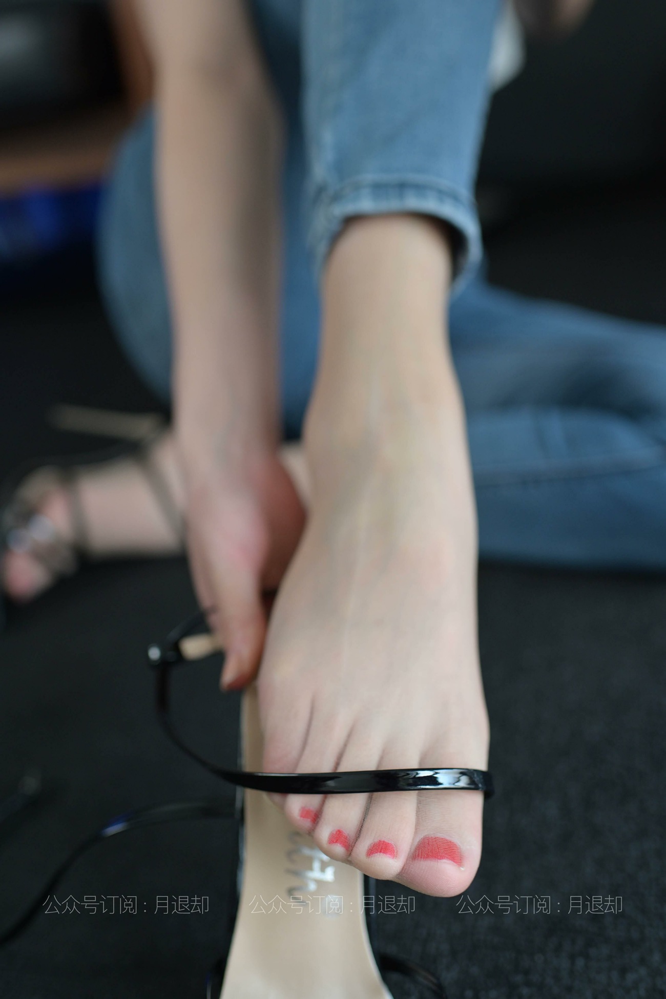 图片[24]-[IESS异思趣向] 耽丝 210308 紫薇的肉丝牛仔裤 [81P] – 速更版-美库