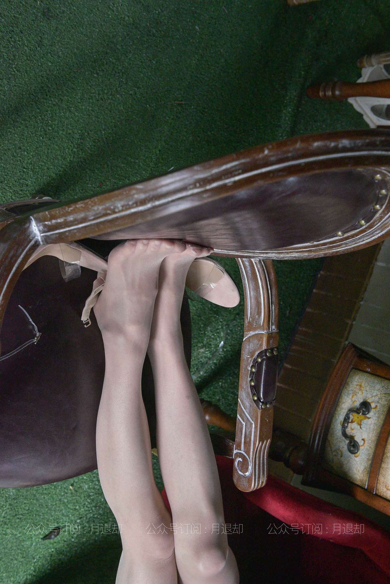 图片[68]-[IESS异思趣向] 耽丝 210307 红椅上舞蹈的肉丝小六[91P] – 速更版-美库