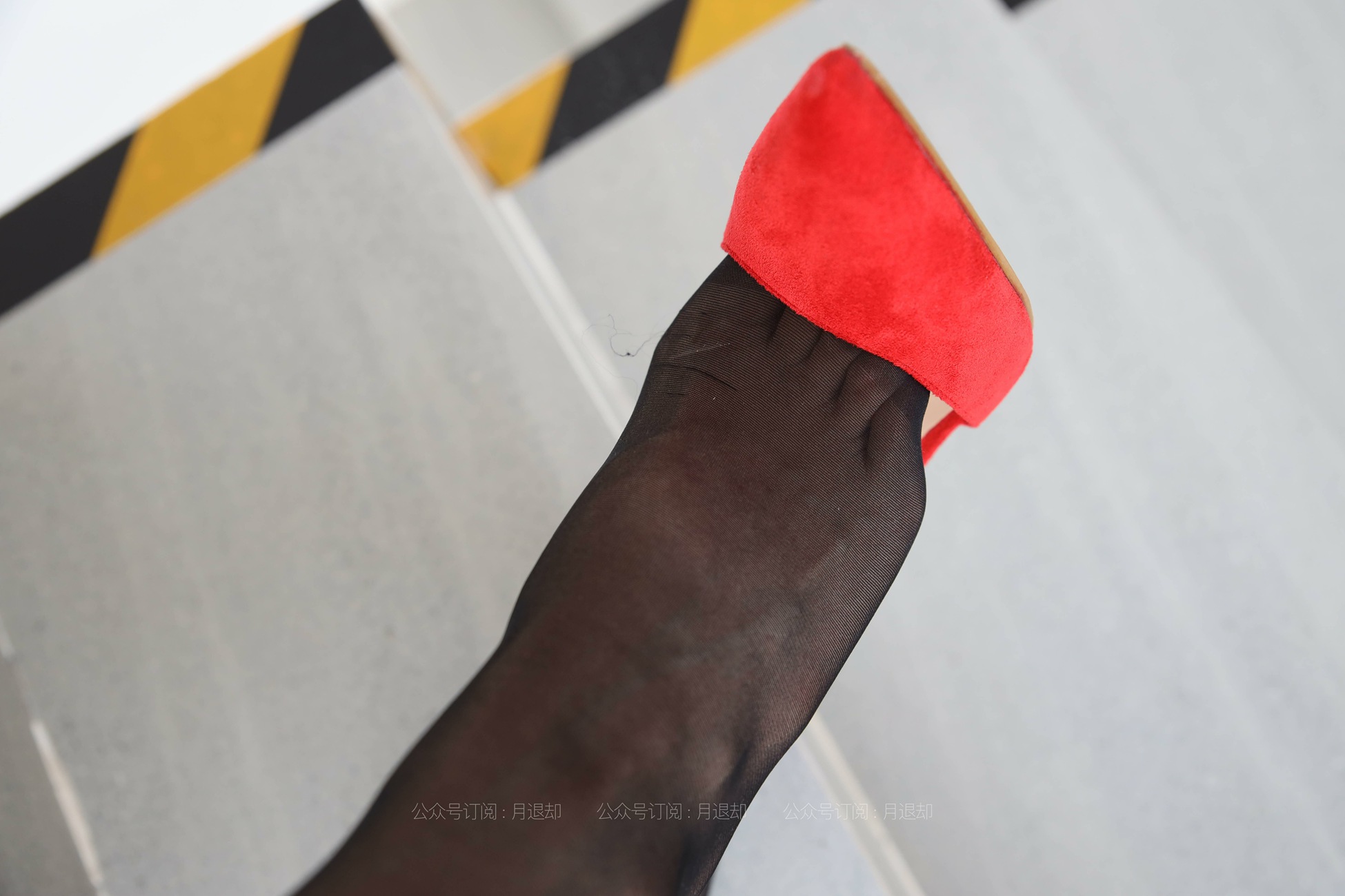 图片[31]-[IESS异思趣向] 耽丝 210314 飘飘的红色高跟鞋 [61P] – 速更版-美库