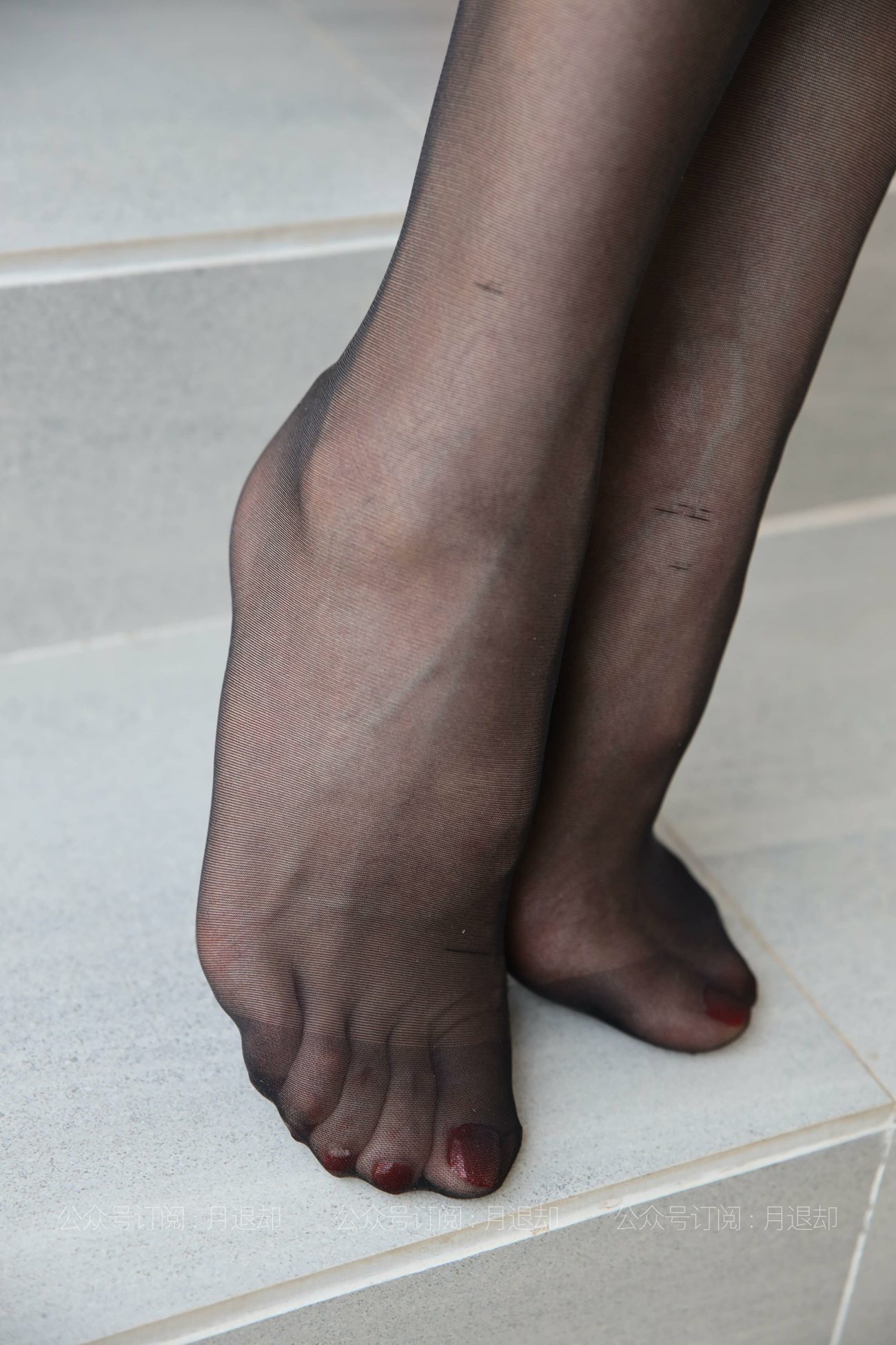 图片[41]-[IESS异思趣向] 耽丝 210314 飘飘的红色高跟鞋 [61P] – 速更版-美库