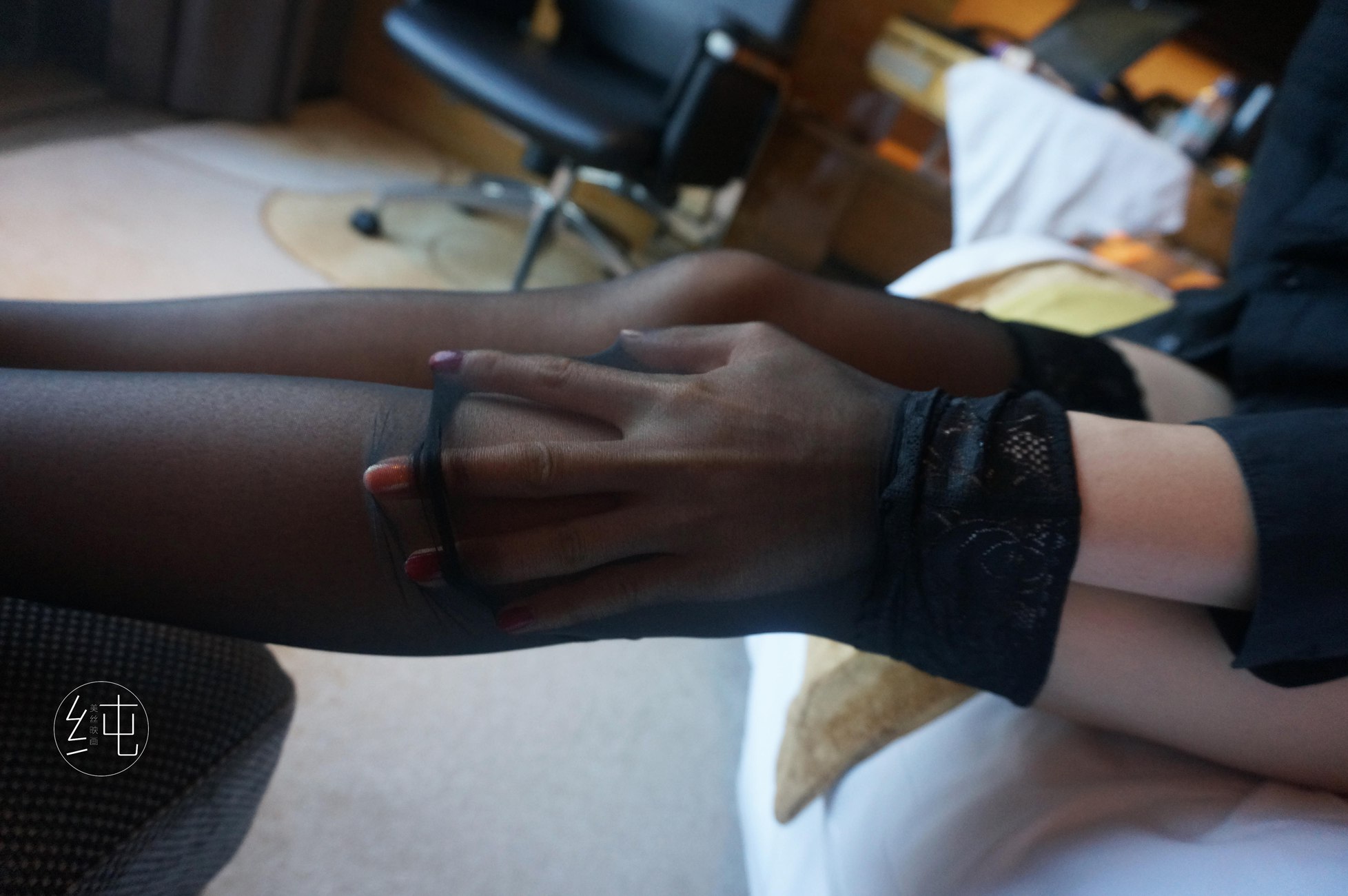 图片[23]-[美丝映画]VOL.001《致经典黑丝高跟》[54P] – 速更版-美库