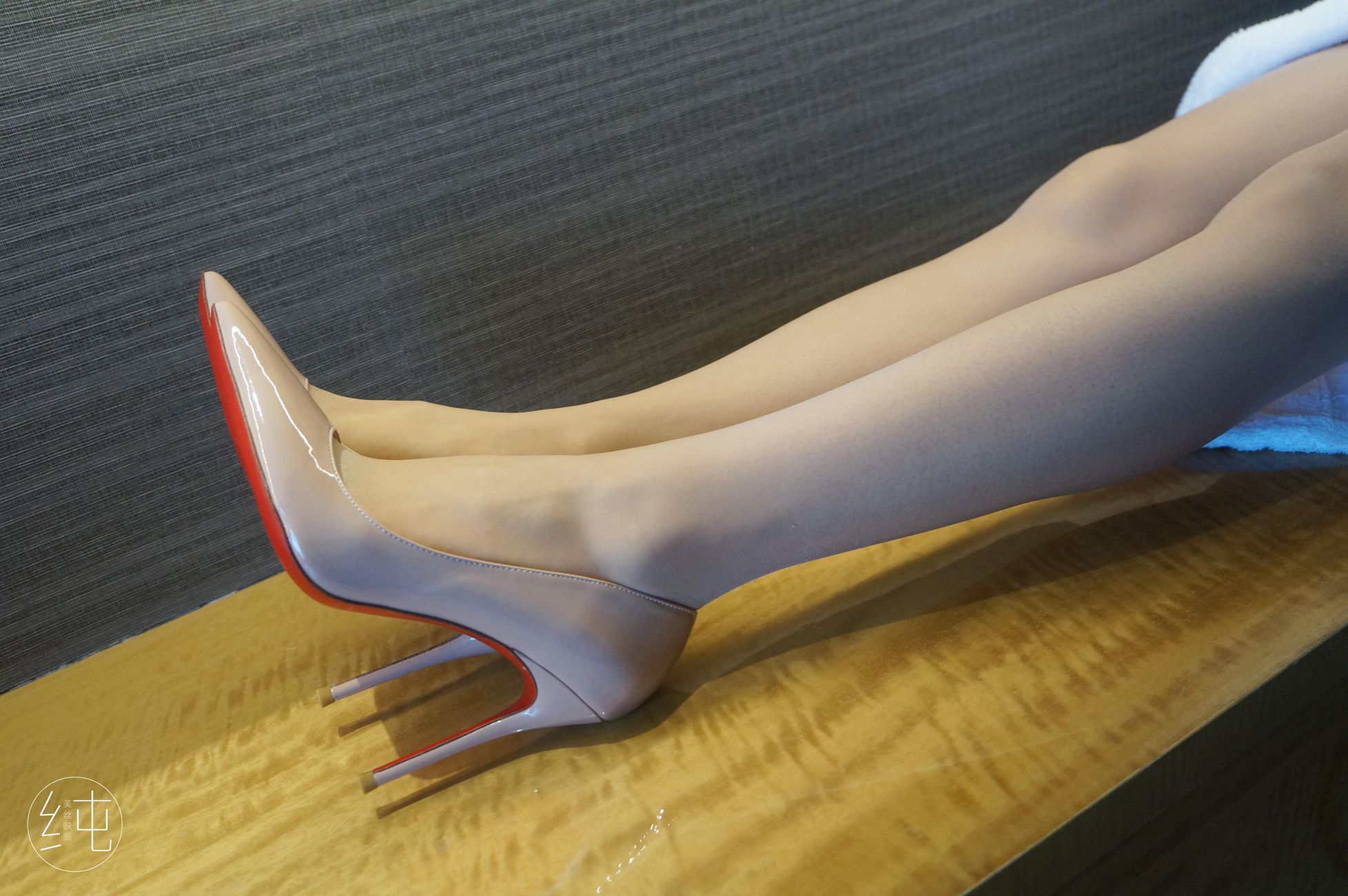 图片[40]-[美丝映画]VOL.002《小姐姐酒店浴袍肉丝上集》[71P] – 速更版-美库