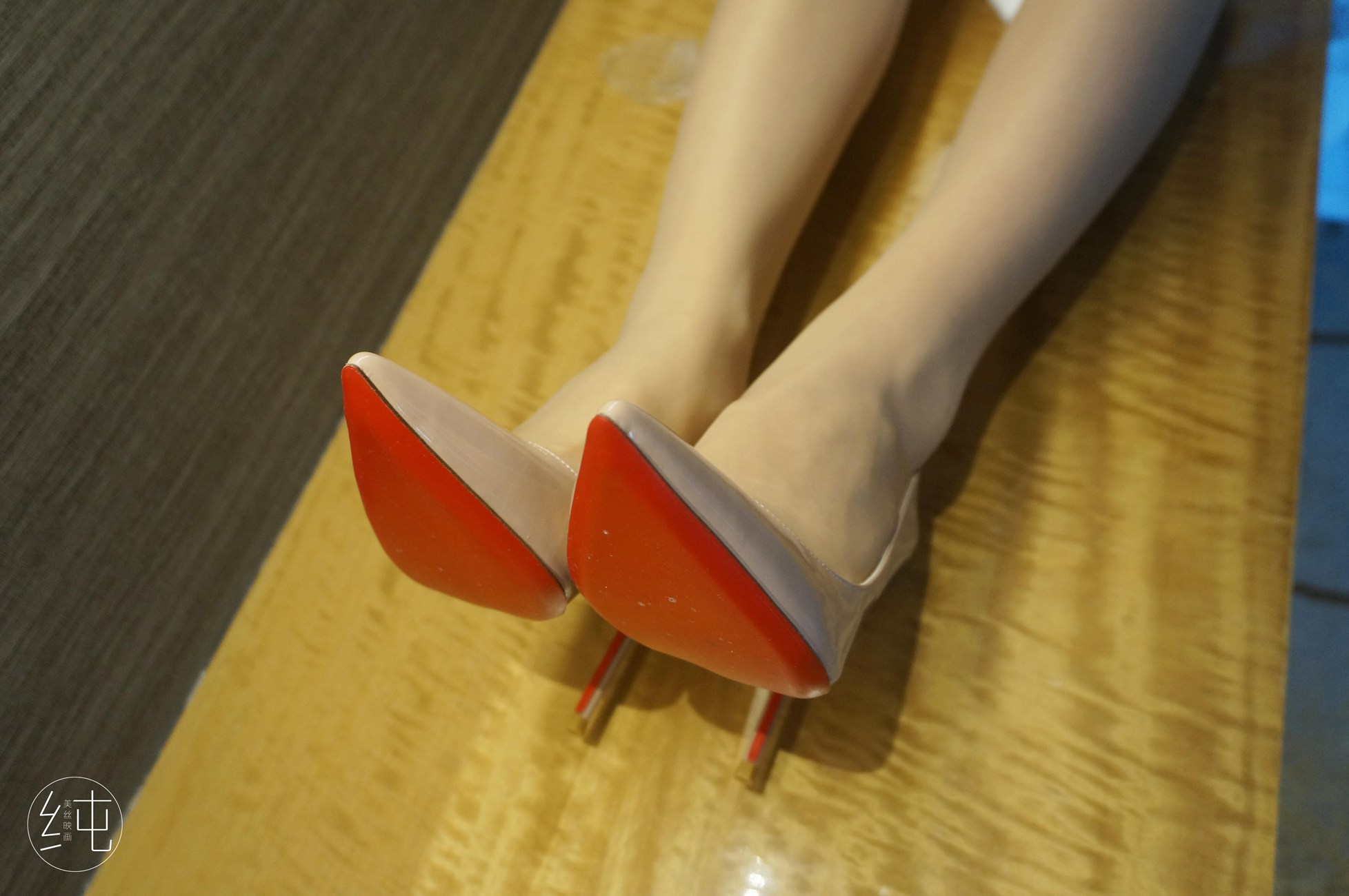 图片[41]-[美丝映画]VOL.002《小姐姐酒店浴袍肉丝上集》[71P] – 速更版-美库