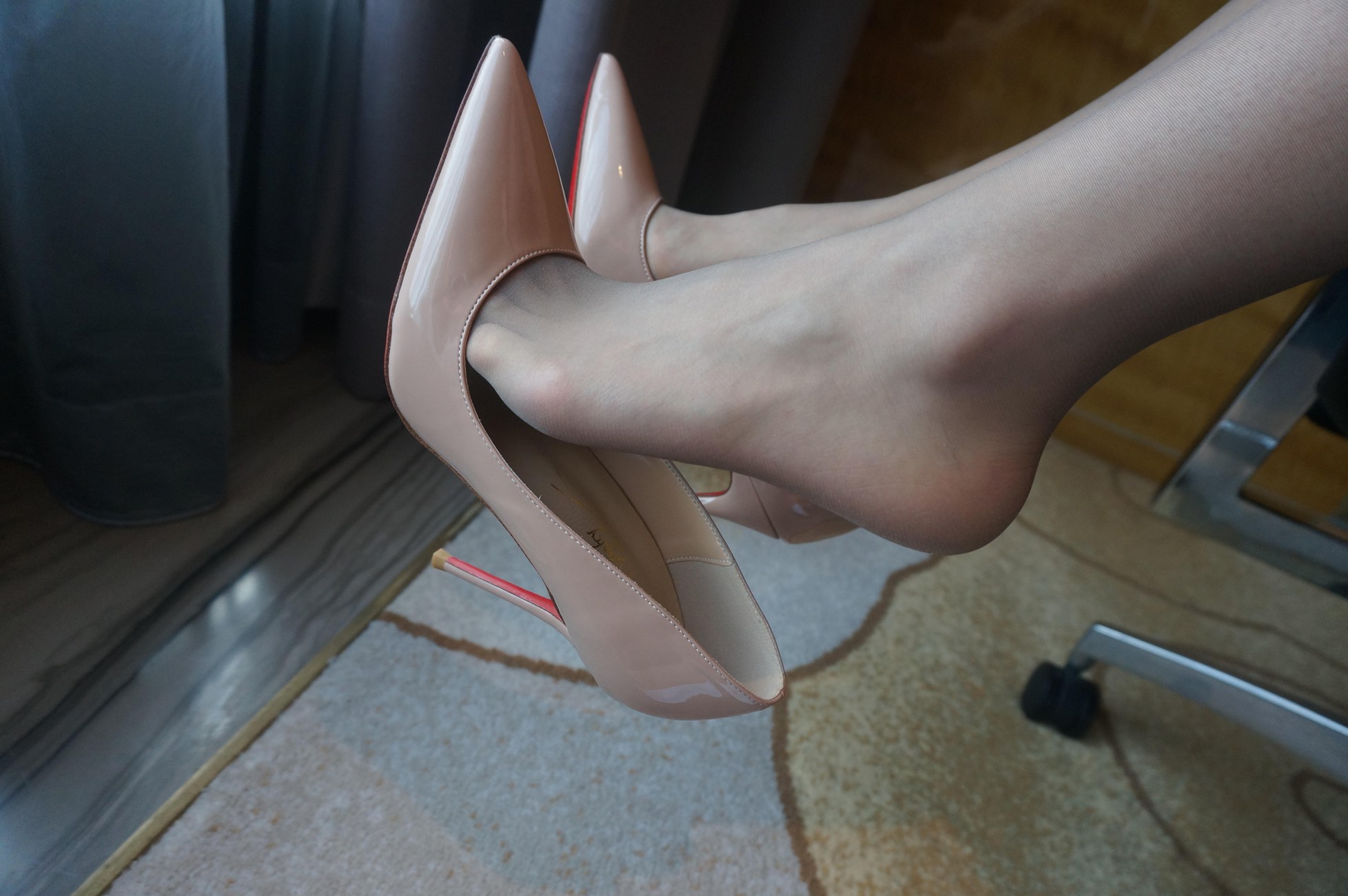 图片[52]-[美丝映画]VOL.003《小姐姐酒店浴袍肉丝下集》[75P] – 速更版-美库