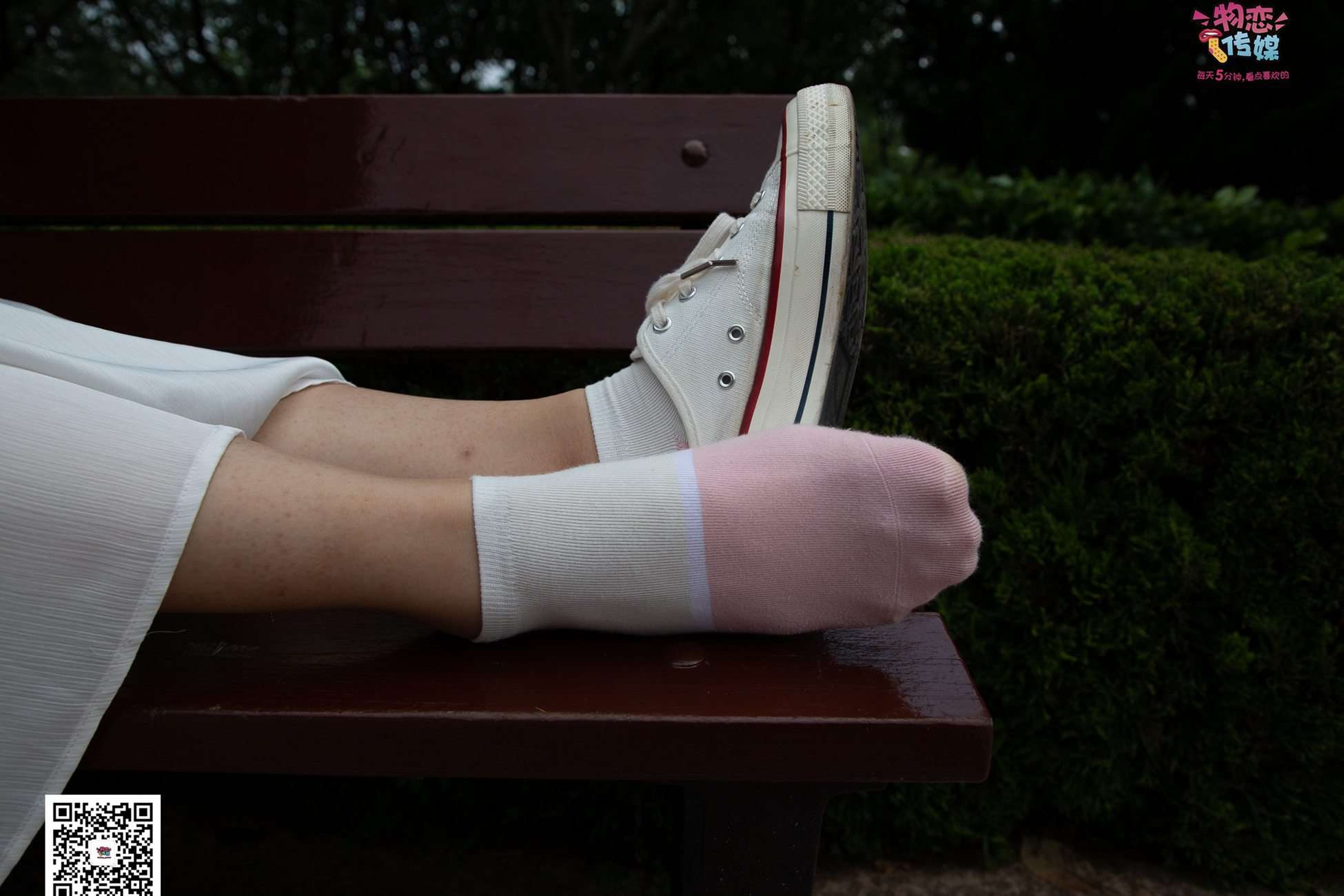 图片[89]-勿恋传媒 No.037 海边的白百合公园长椅休闲镁足[164P] – 速更版-美库