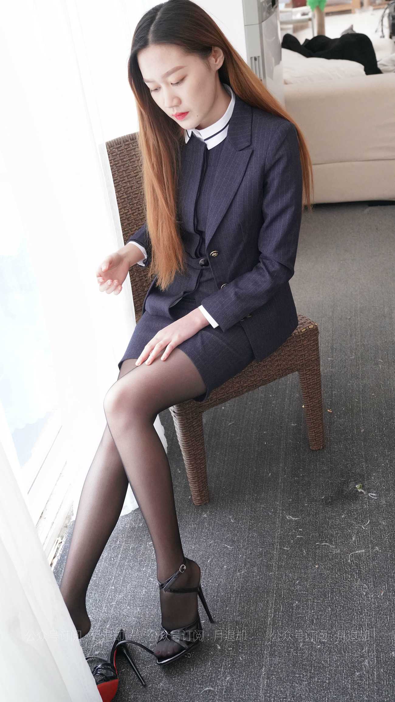 图片[39]-[IESS异思趣向] 耽丝 210318 芊芊的黑丝职业装 [76P] – 速更版-美库