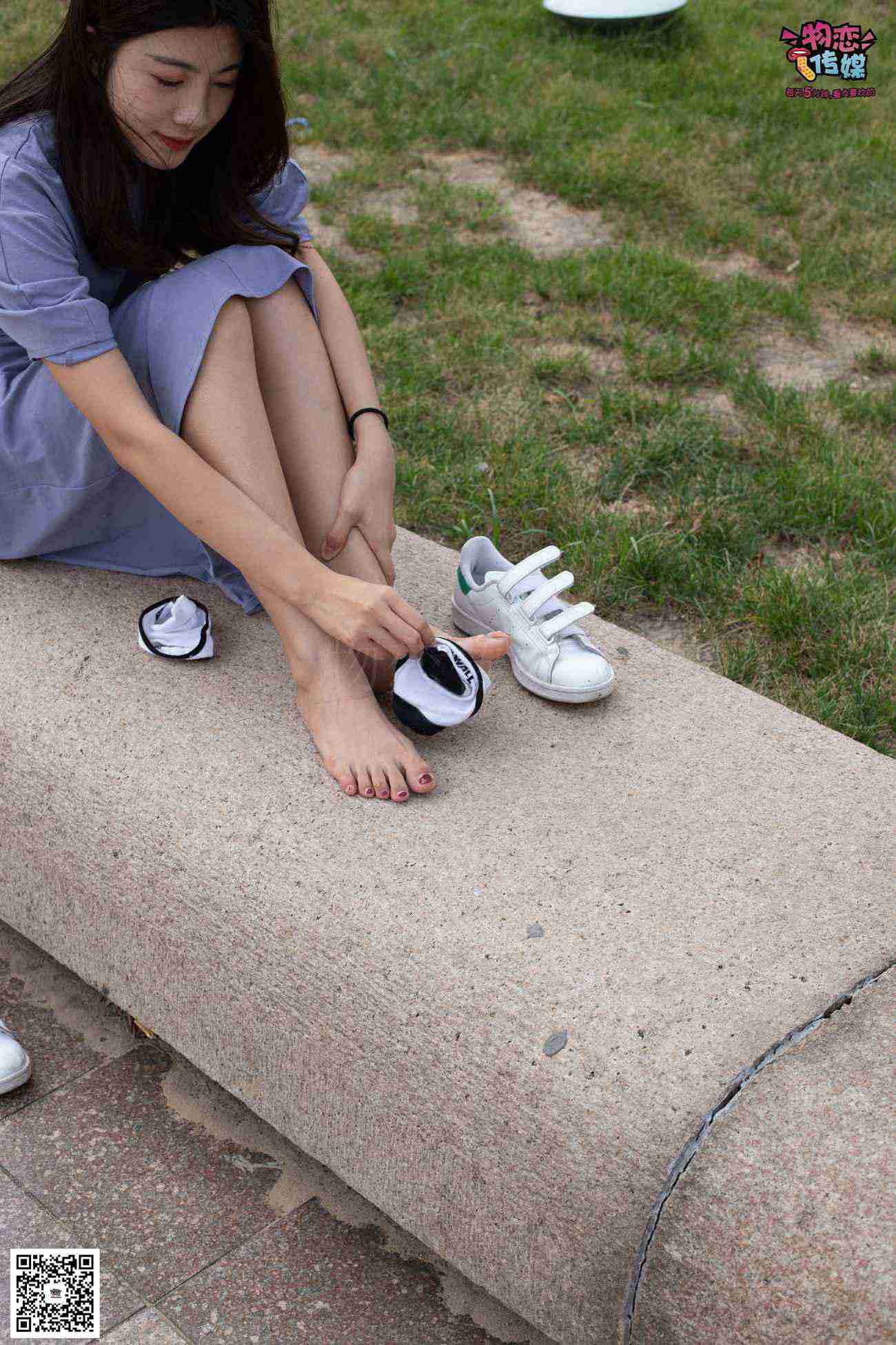 图片[12]-物恋传媒 No.043 湛蓝连衣裙搭配板鞋船袜,知性混搭自然美,耐克板鞋搭配白色船袜 [187P] – 速更版-美库